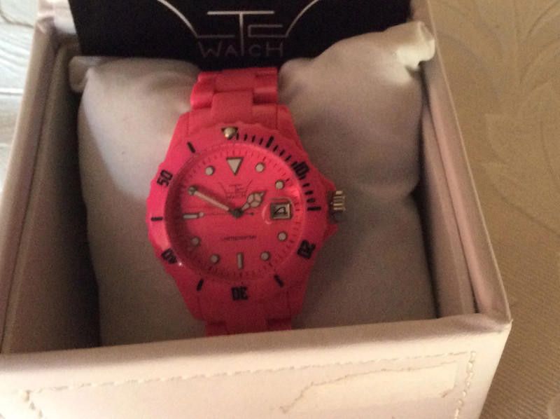 Designer LTD Watch - Womens Watch - Plastic pink strap watch Size ONE SIZE - 3 Thumbnail