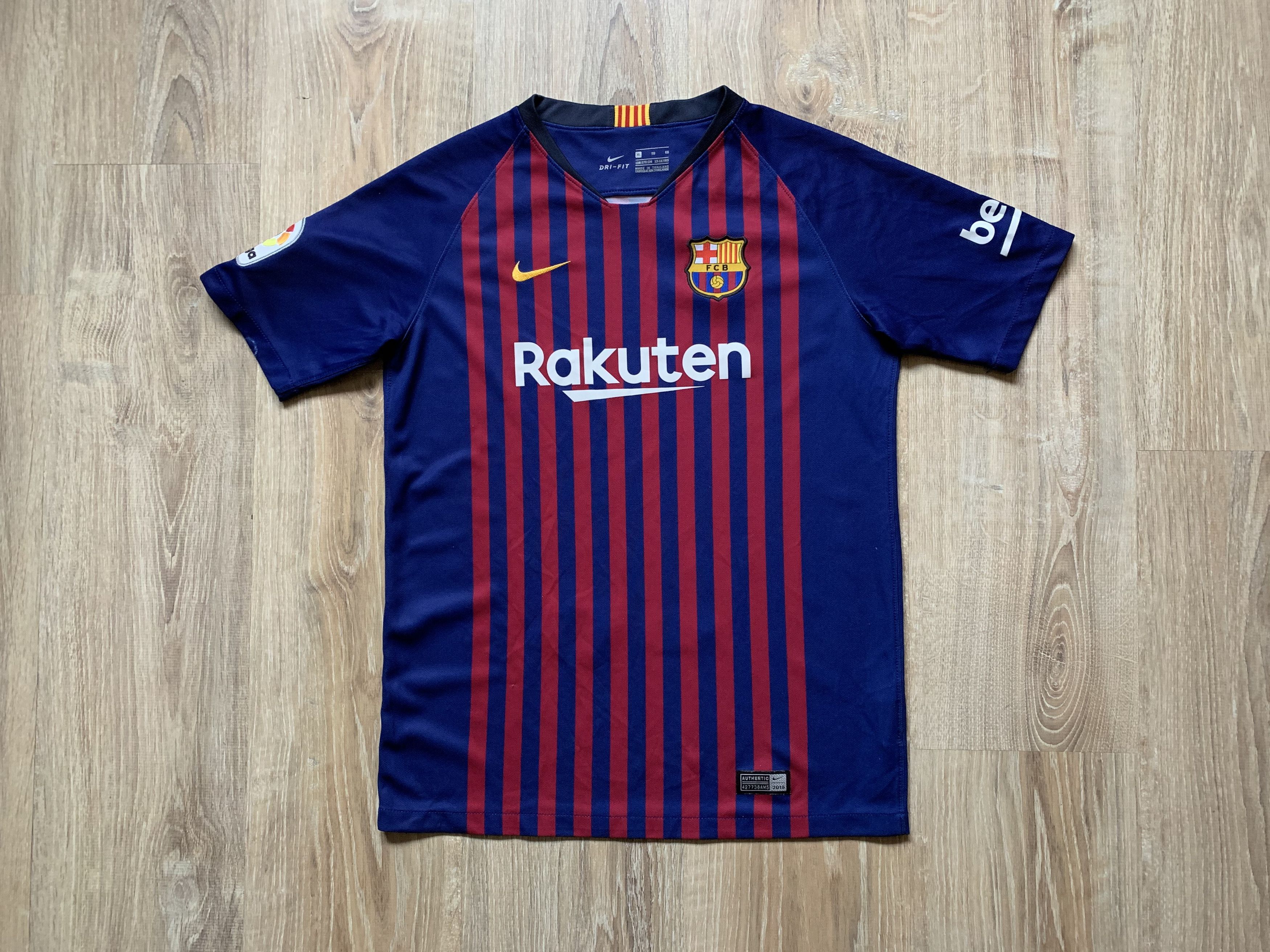 Nike Youth Nike Barcelona Home Shirt 2018 Size US XXS / EU 40 - 1 Thumbnail