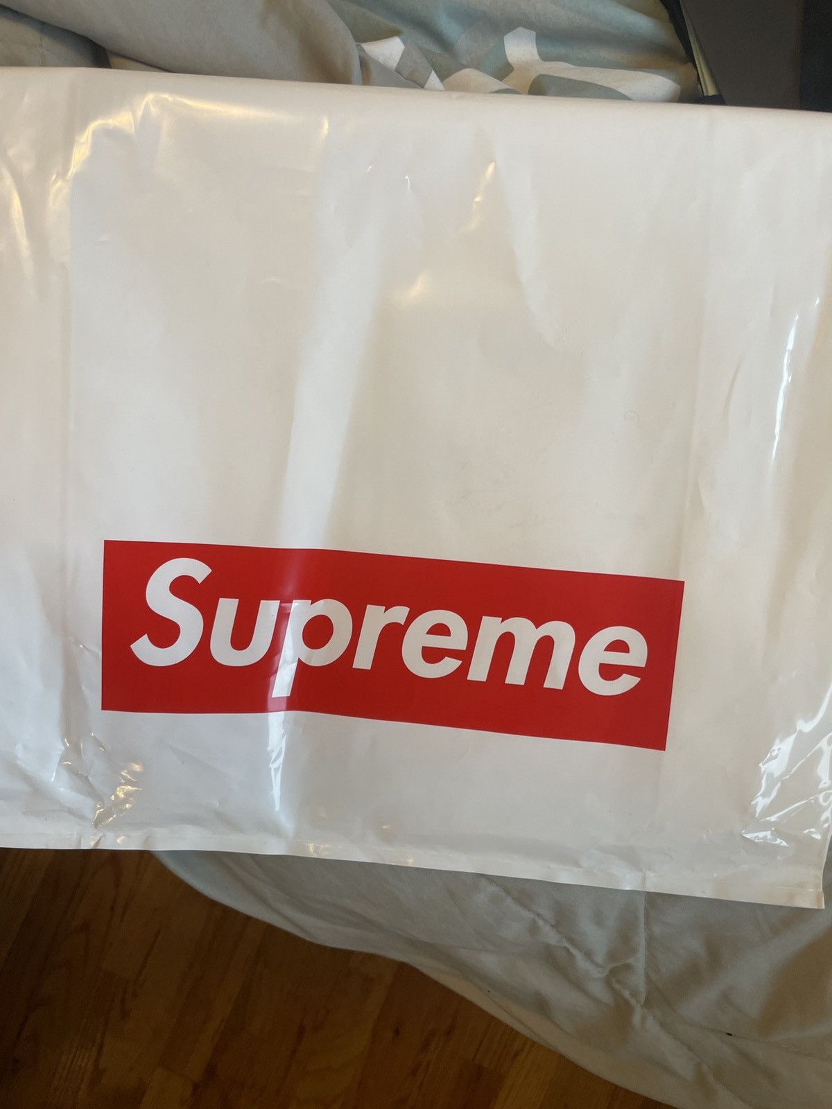 Supreme Supreme S Logo Zip Up XL White Size US XL / EU 56 / 4 - 6 Thumbnail