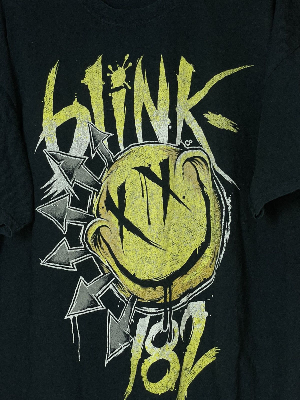 Band Tees × Vintage 00s Vintage Blink-182 Y2K coloured Band T-Shirt Size US XL / EU 56 / 4 - 7 Thumbnail