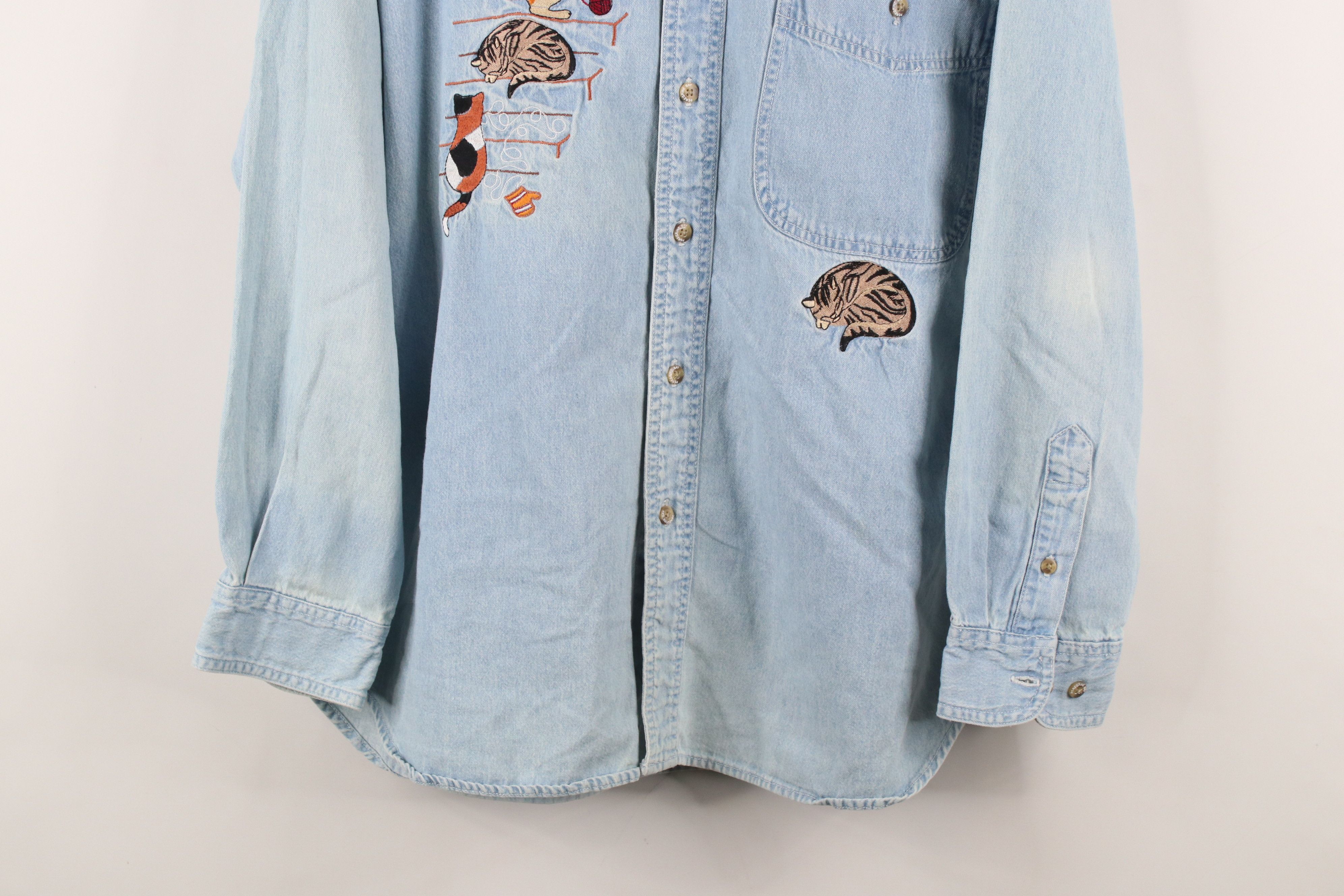 Vintage Vintage 90s Streetwear Cat Kitten Denim Jean Button Shirt Size L / US 10 / IT 46 - 3 Thumbnail