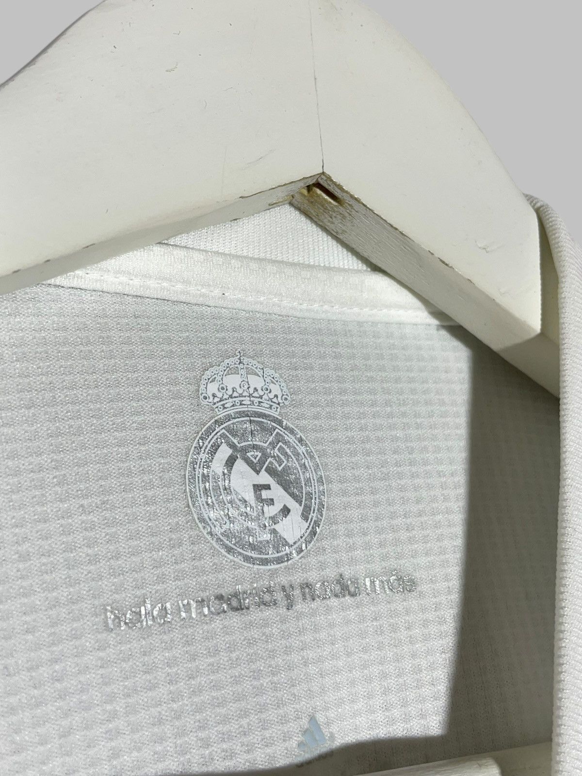 Adidas Real Madrid Adidas 2015/16 Home Football Shirt Size US M / EU 48-50 / 2 - 13 Thumbnail