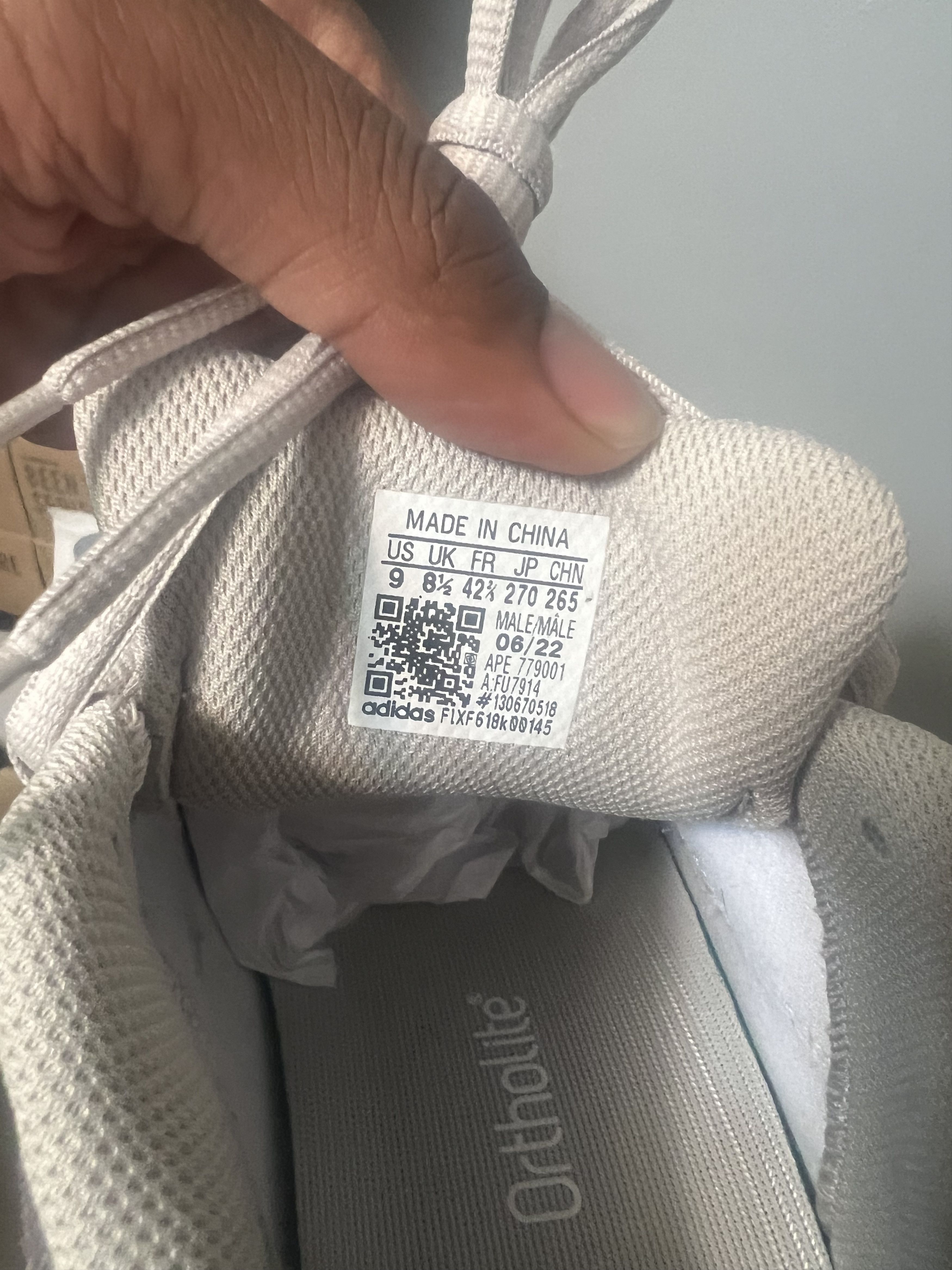 Yeezy Yeezy Boost 700 Tephra Size US 9 / EU 42 - 7 Thumbnail