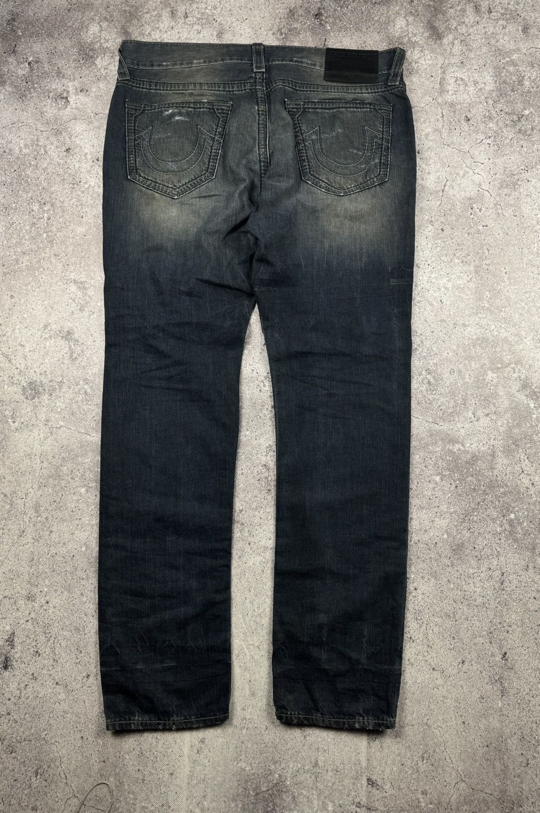 True Religion Crazy Vintage True Religion distressed baggy jeans Japanesse Size US 36 / EU 52 - 1 Thumbnail