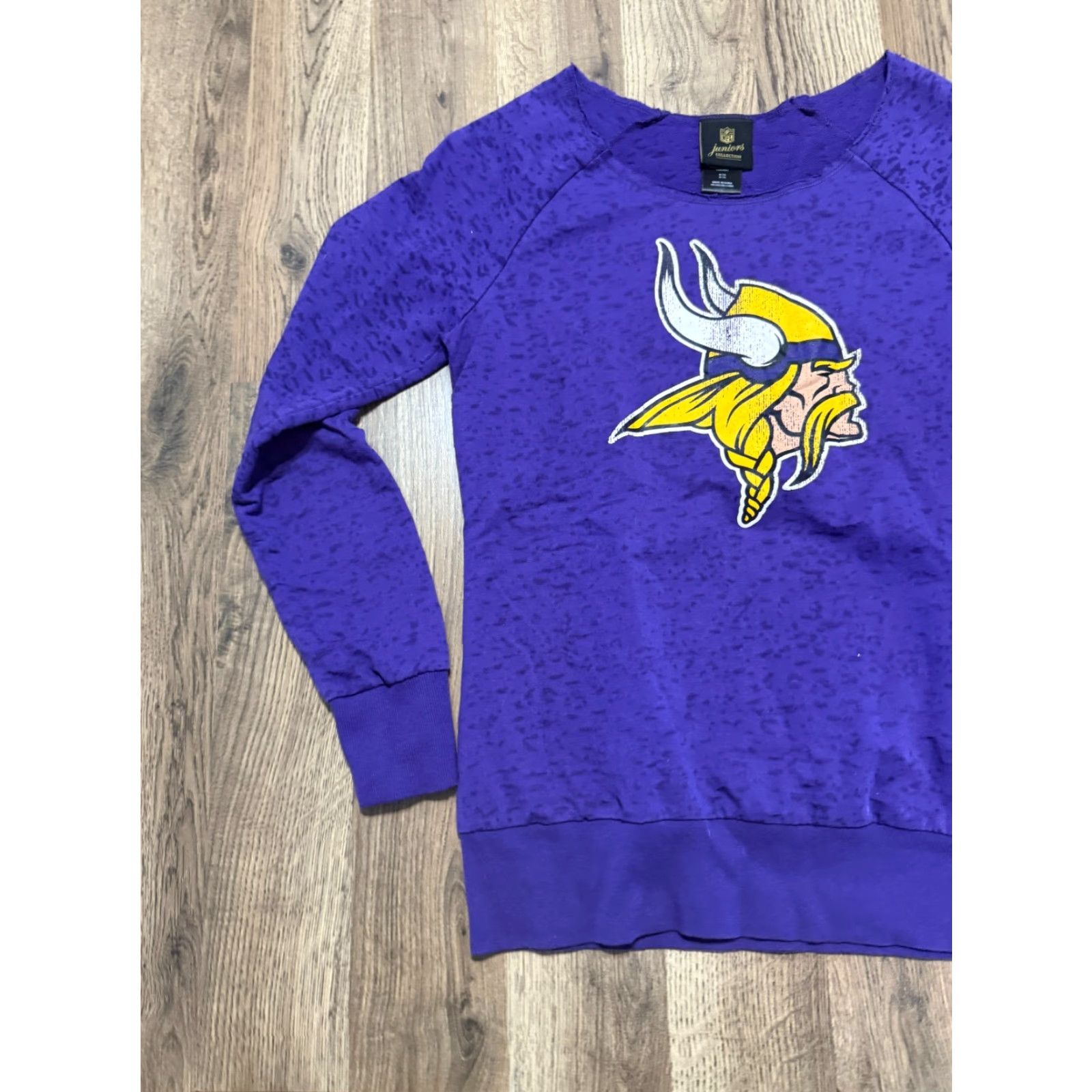 NFL VINTAGE NFL Team Apparel Shirt Juniors Size Medium Purple White Yellow Minnesota Vikings Size M / US 6-8 / IT 42-44 - 3 Thumbnail