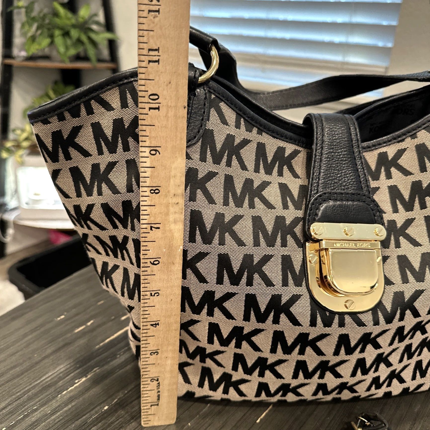 Michael Kors MICHAEL KORS Jet Set Travel Tote Bag Beige Canvas Leather Gold Hardware Womens Size ONE SIZE - 2 Thumbnail