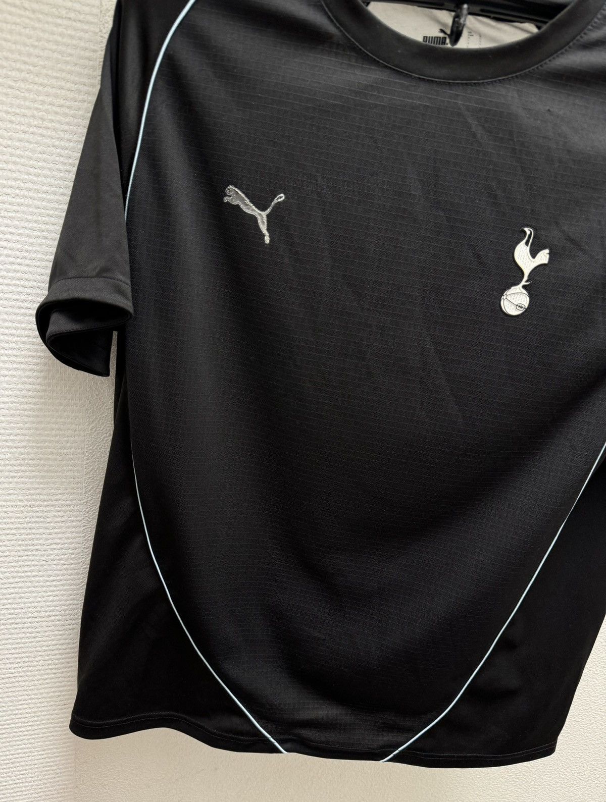 Puma Tottenham Hotspurs puma soccer jersey L sz black Size US L / EU 52-54 / 3 - 3 Thumbnail