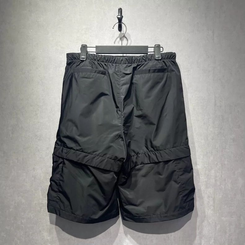 Givenchy Givenchy Size50 Side Zip Pocket Shorts with Skill Lock Size US 30 / EU 46 - 2 Thumbnail