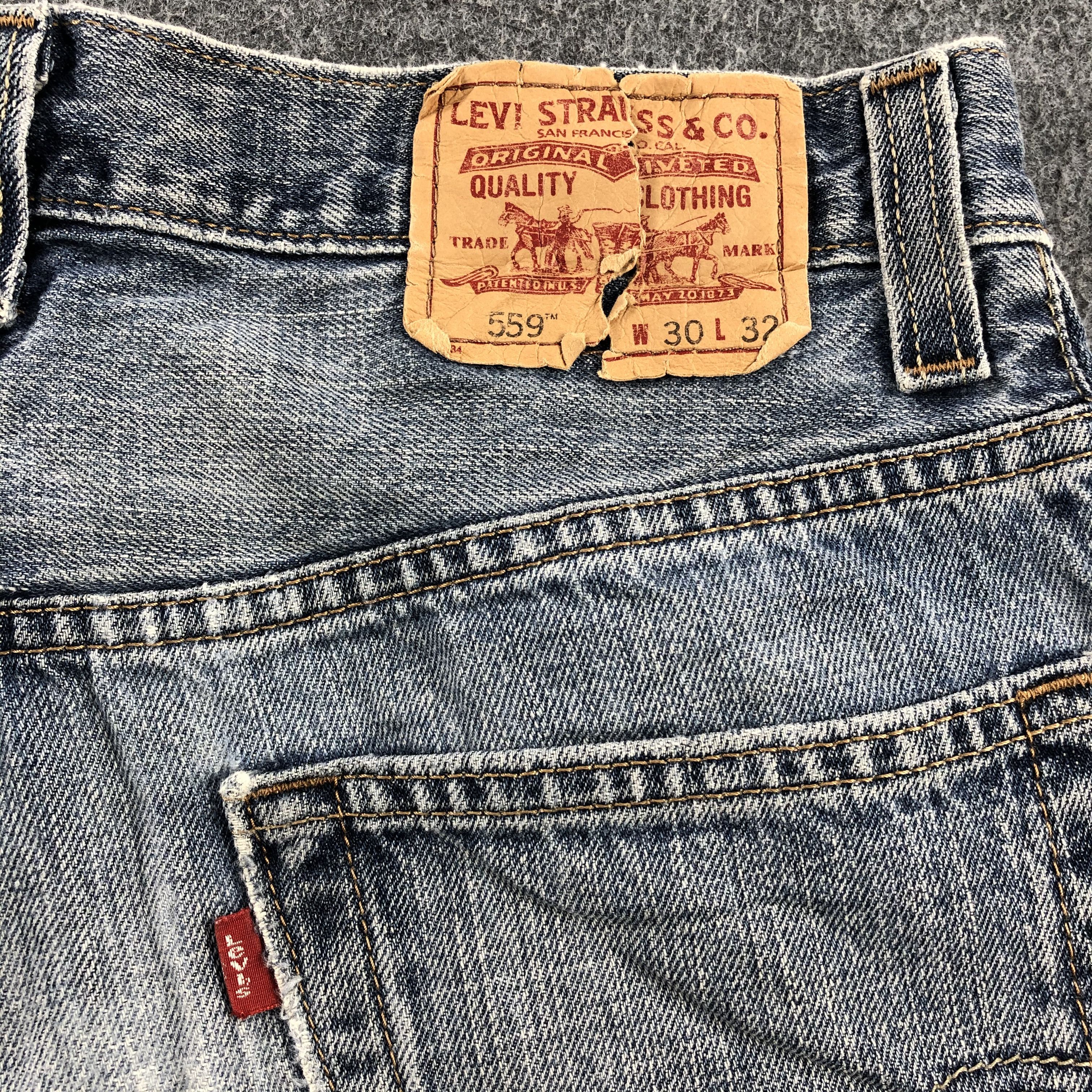 Levi's Vintage Levis 559 Jeans Faded Blue Denim-J1109 Size US 31 - 5 Thumbnail