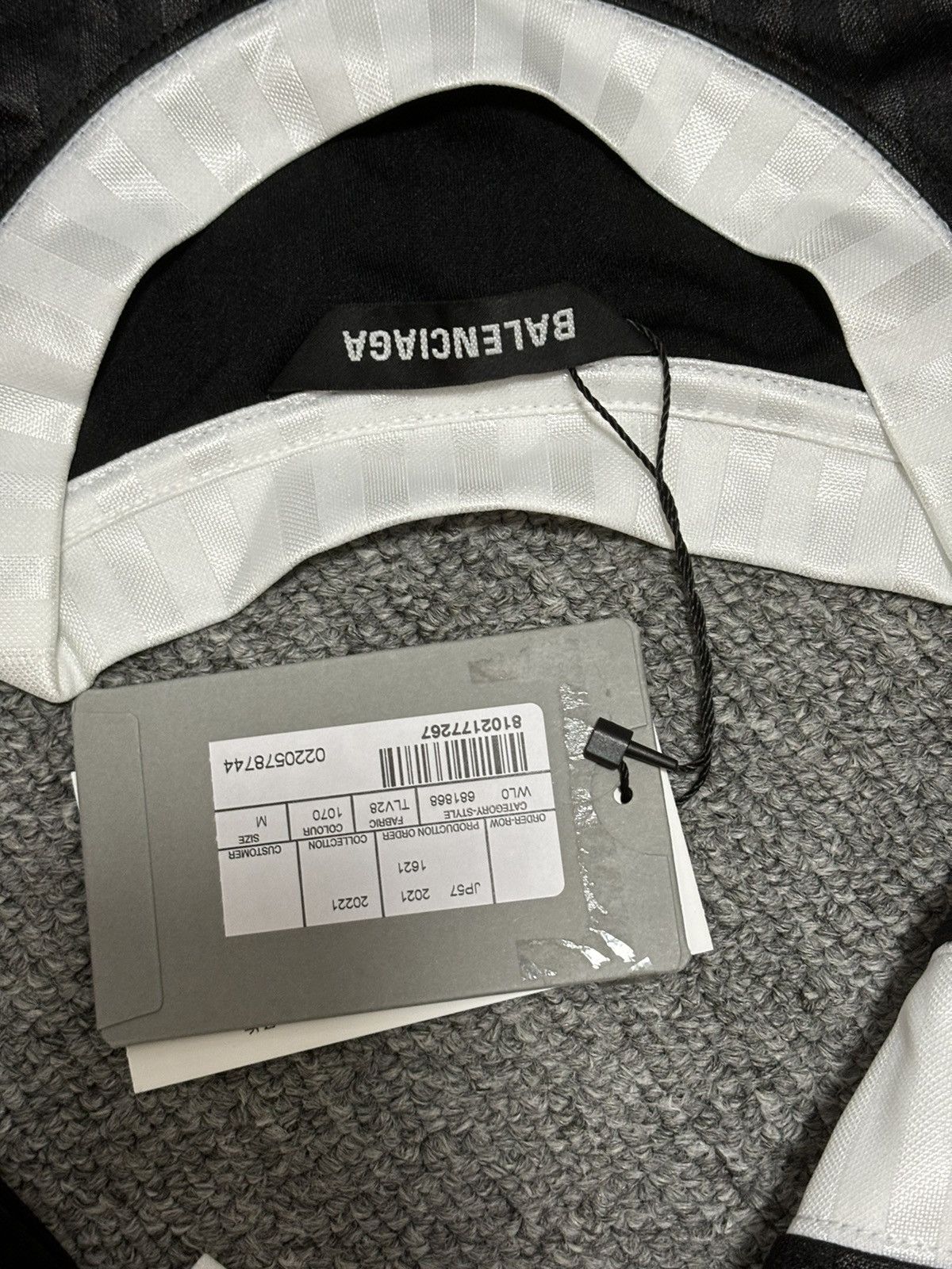 Balenciaga Balenciaga soccer hood scarf Size ONE SIZE - 7 Thumbnail