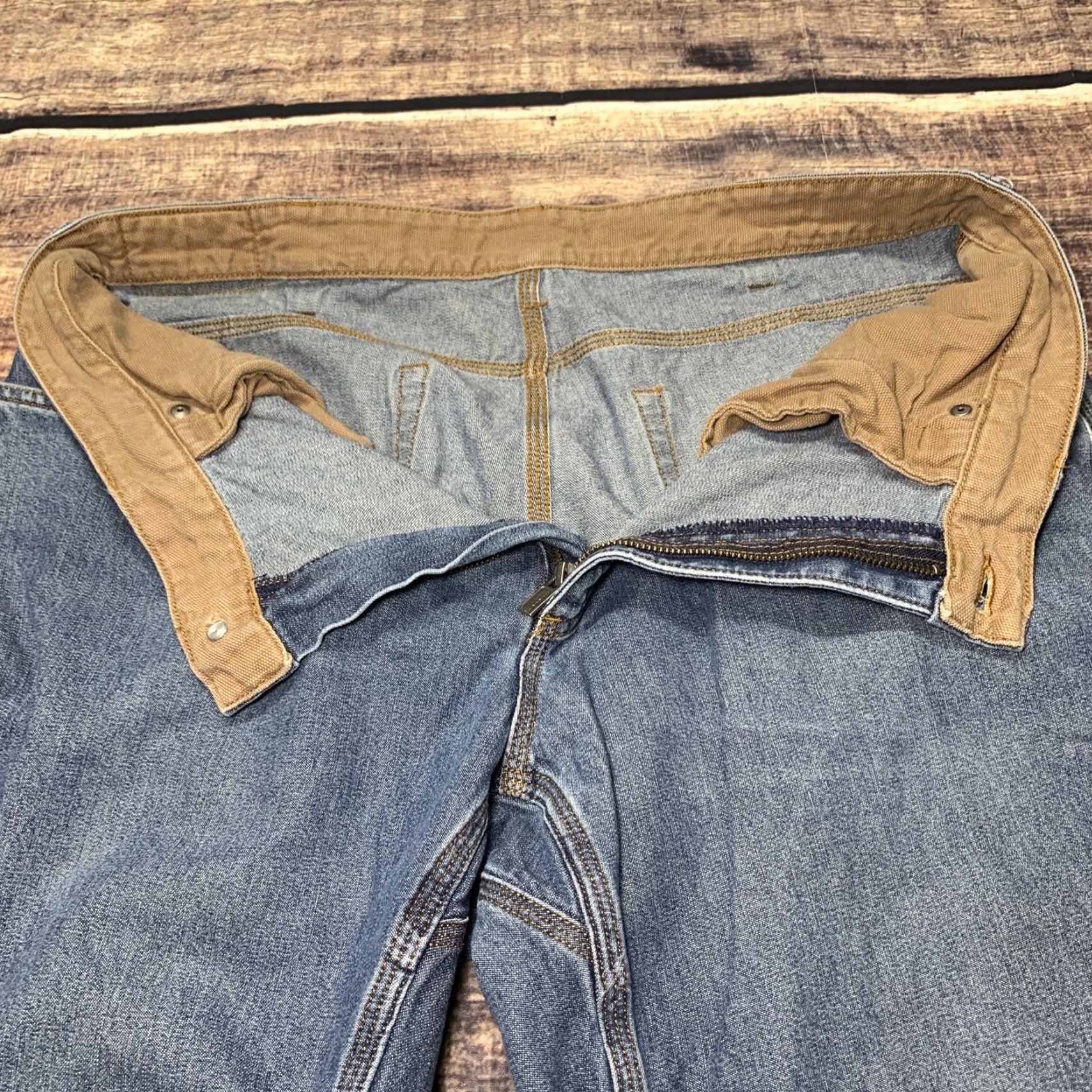 CO Duluth Trading Co Mens Blue Denim 5 Pocket Jeans 38X30 Regular Inseam 29in Cotton 5 Pocket StyIe Straight Mens Jeans Color Blue Size 38X30 Size US 38 / EU 54 - 6 Thumbnail