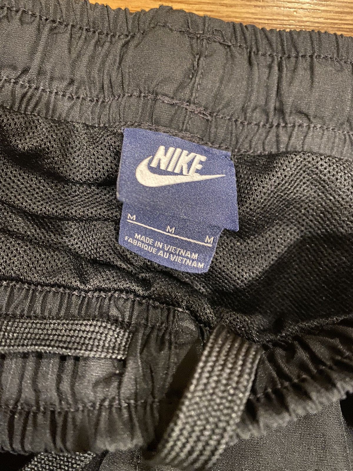 Nike Nike swishy pants Med Size US 34 / EU 50 - 4 Thumbnail