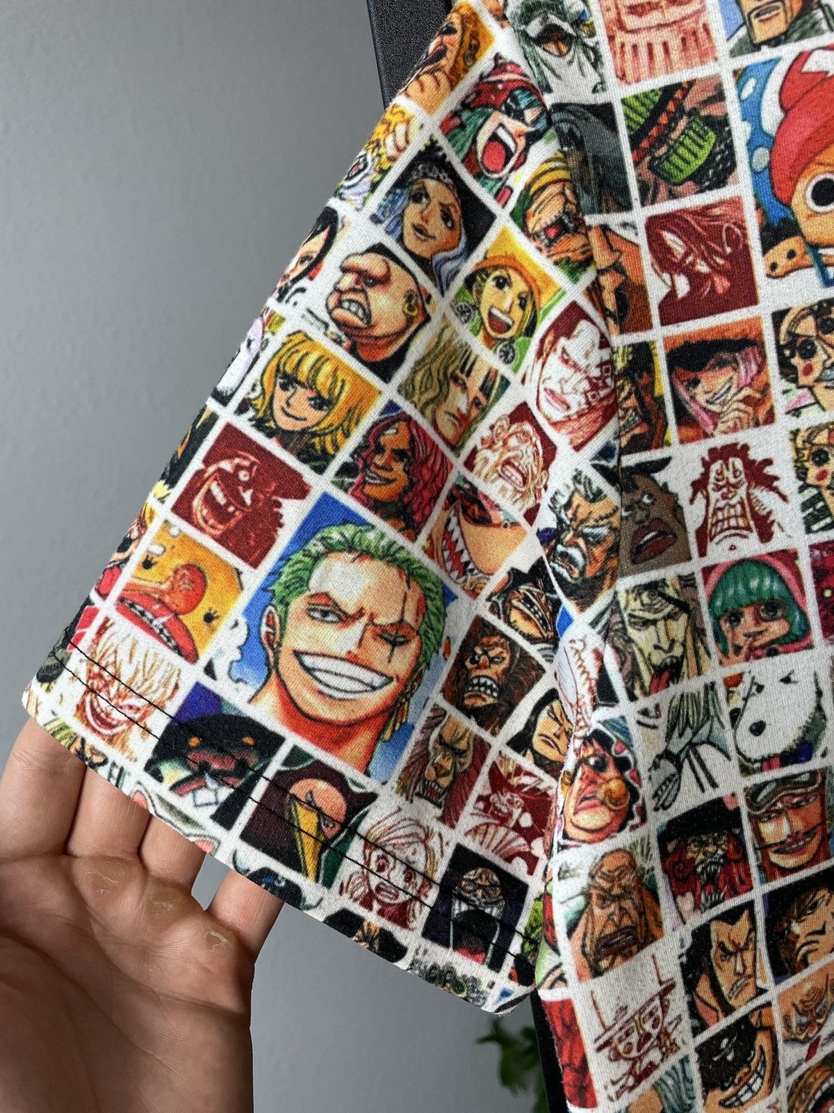 Anime ONE PIECE AOP × SHANKS x battle of marineford x fan bbotlegg Size US M / EU 48-50 / 2 - 5 Thumbnail