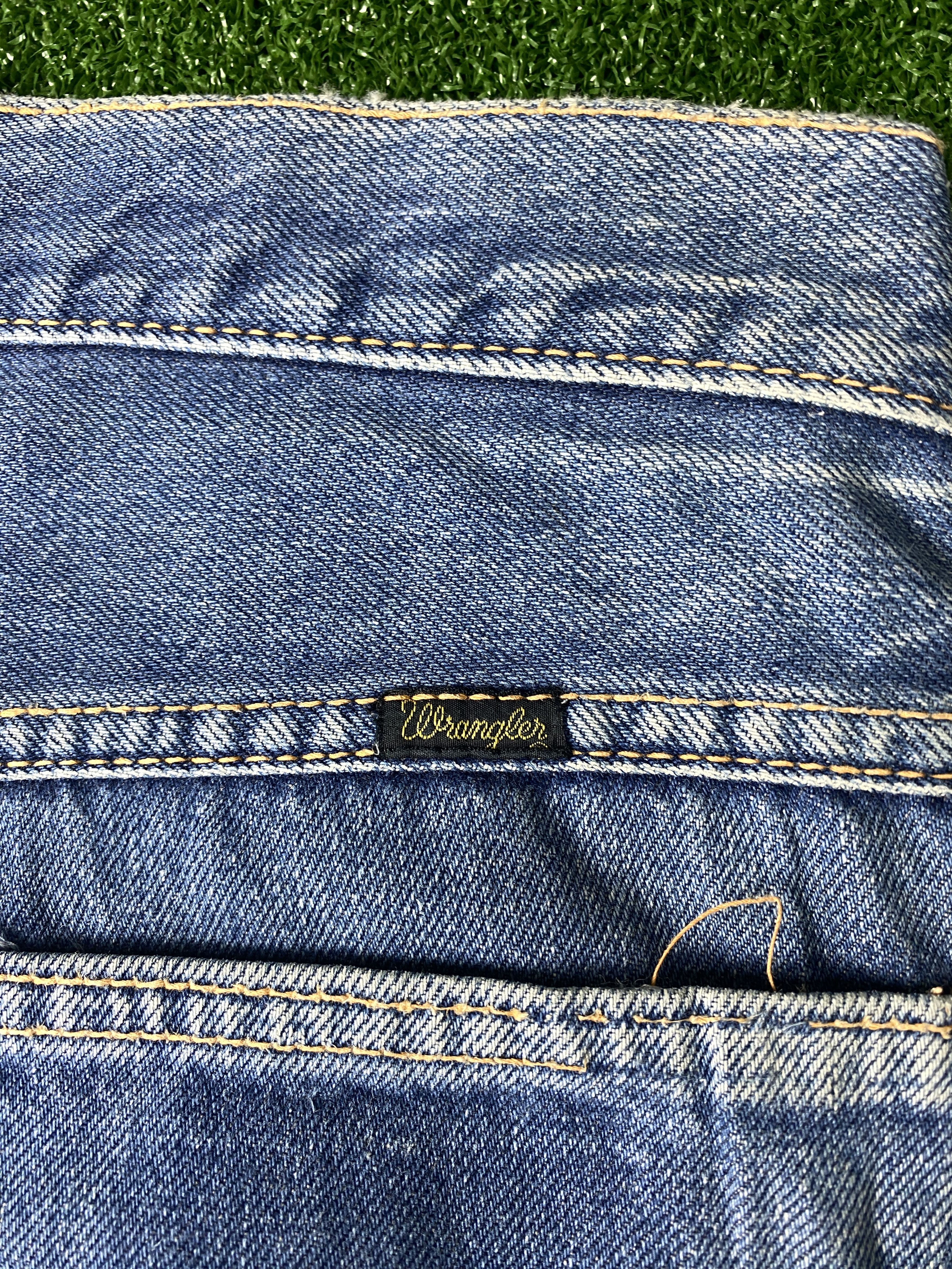 Vintage Vintage Wrangler Faded Blue Jeans CP0074 Size US 28 / EU 44 - 9 Thumbnail