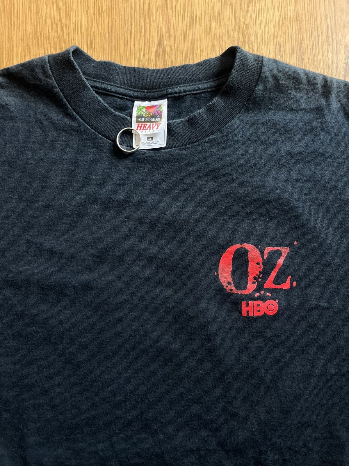 Vintage Vintage OZ Watch Your Back HBO Tv 1998’-2003’s Tshirt Size US XL / EU 56 / 4 - 6 Thumbnail