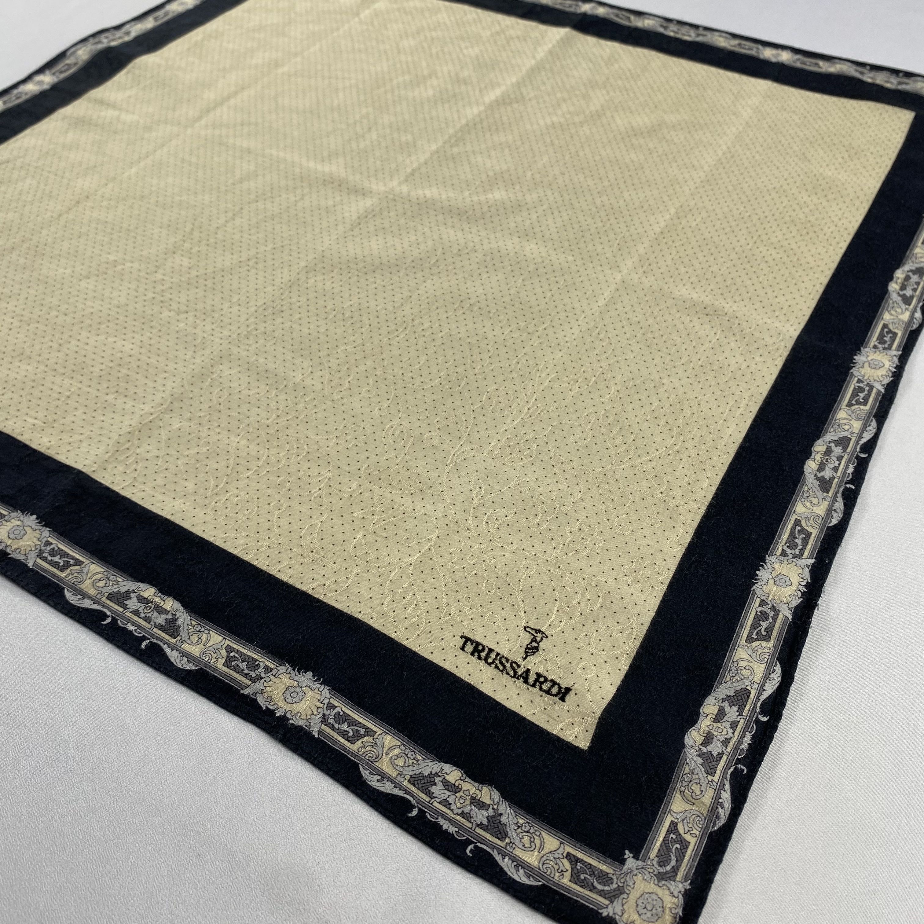 Trussardi × Vintage Trussardi Neckerchief / Bandana / Handkerchief-P940 Size ONE SIZE - 2 Thumbnail