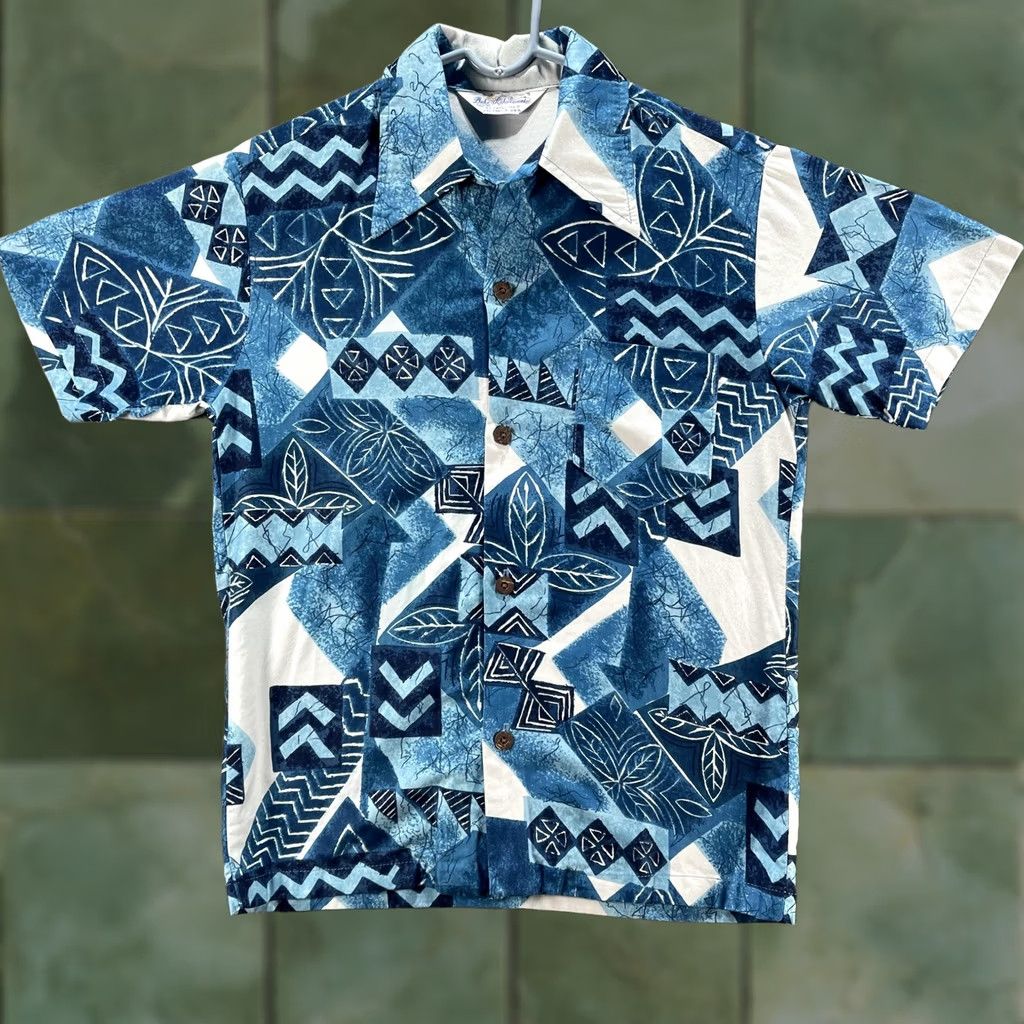 Vintage Duke Kahanamoku Shirt Mens Small Blue Aloha Hawaiian Tapa Print Camp Collar Size US S / EU 44-46 / 1 - 1 Thumbnail