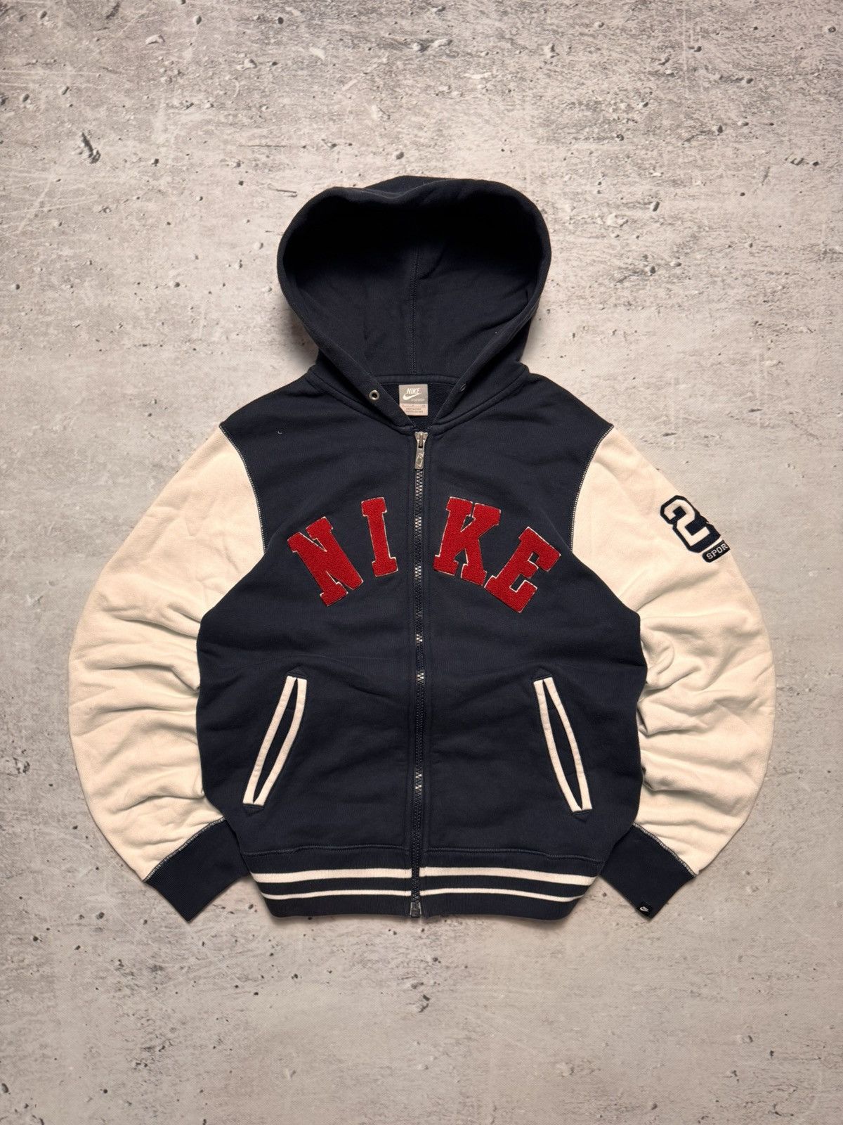 Nike × Vintage NIKE VINTAGE CENTER LOGO OVERSIZE ZIP BOXY HOODIE Size US S / EU 44-46 / 1 - 1 Thumbnail