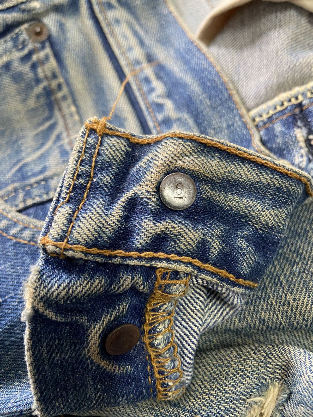 Levi's Vintage 60s 70s Levi’s 501 Big E Selvedge jeans Button No6 Size US 32 / EU 48 - 3 Thumbnail