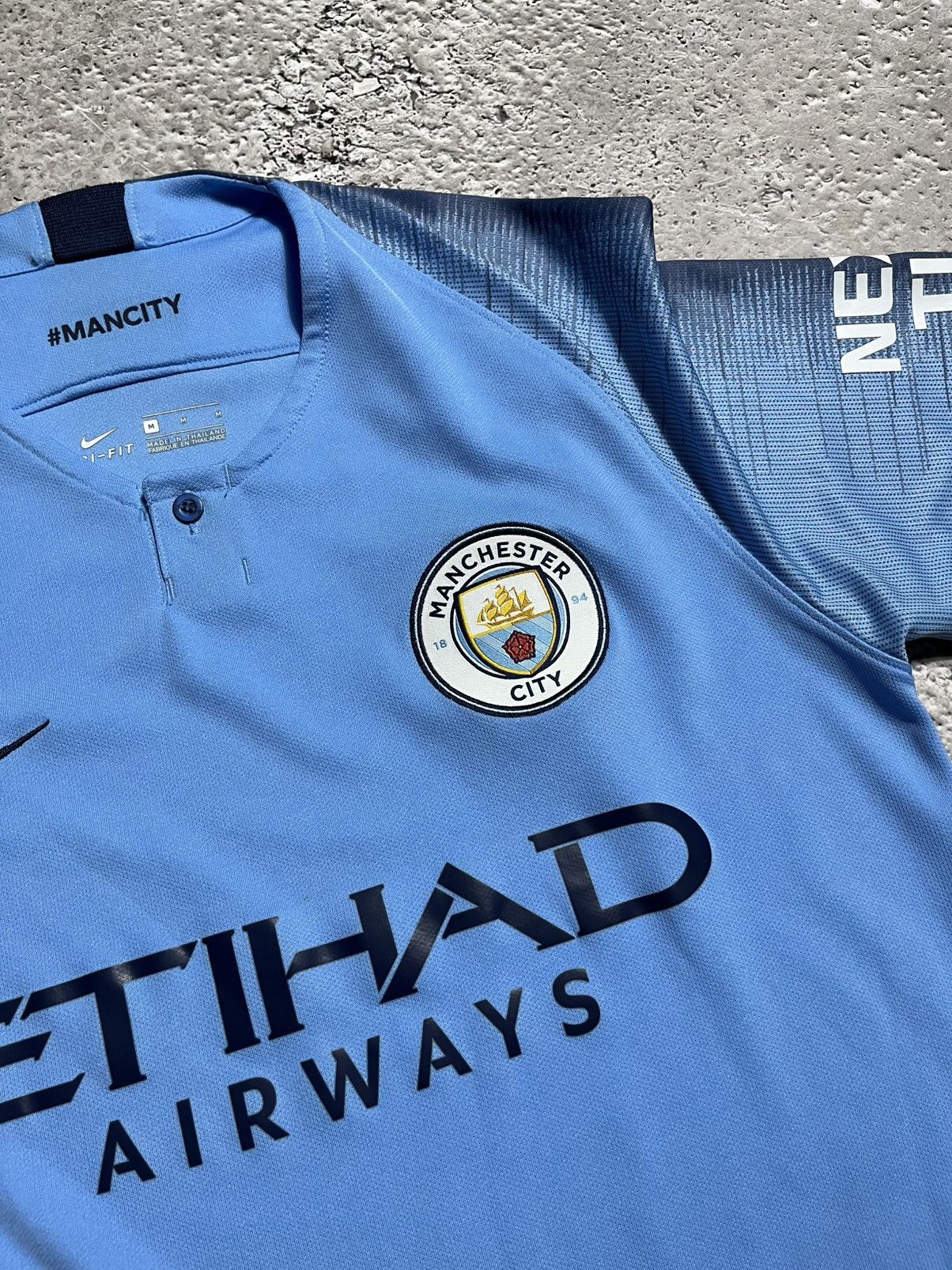 Nike Nike Manchester City 2018 Home Jersey Shirt Size M Size US M / EU 48-50 / 2 - 8 Thumbnail