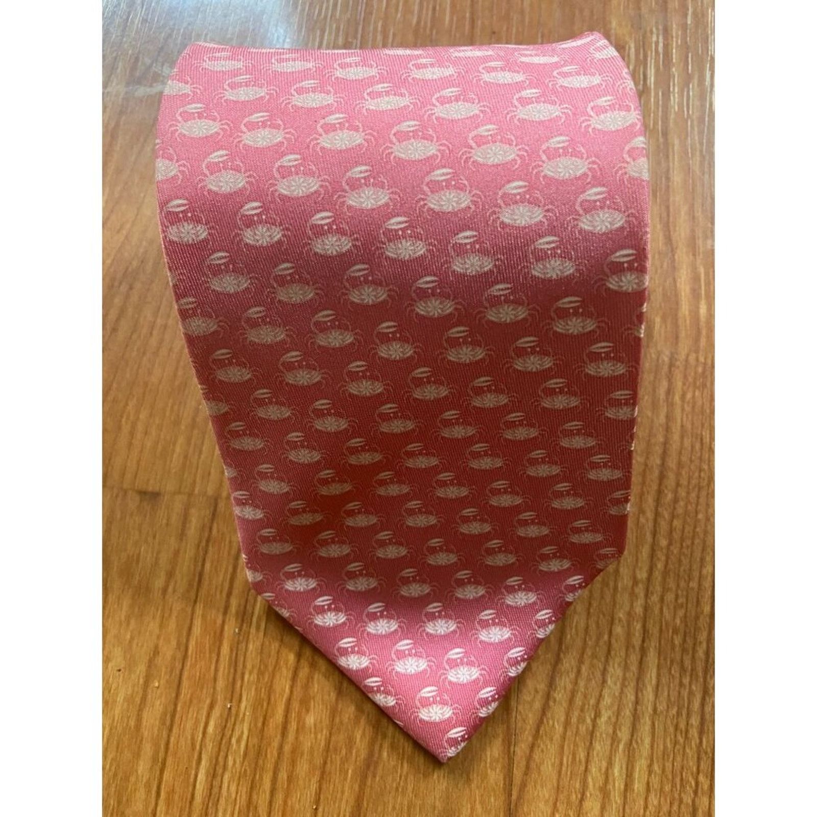 Salvatore Ferragamo Men's Salvatore Ferragamo Beautiful Pink Crabs Tie Size ONE SIZE - 3 Thumbnail