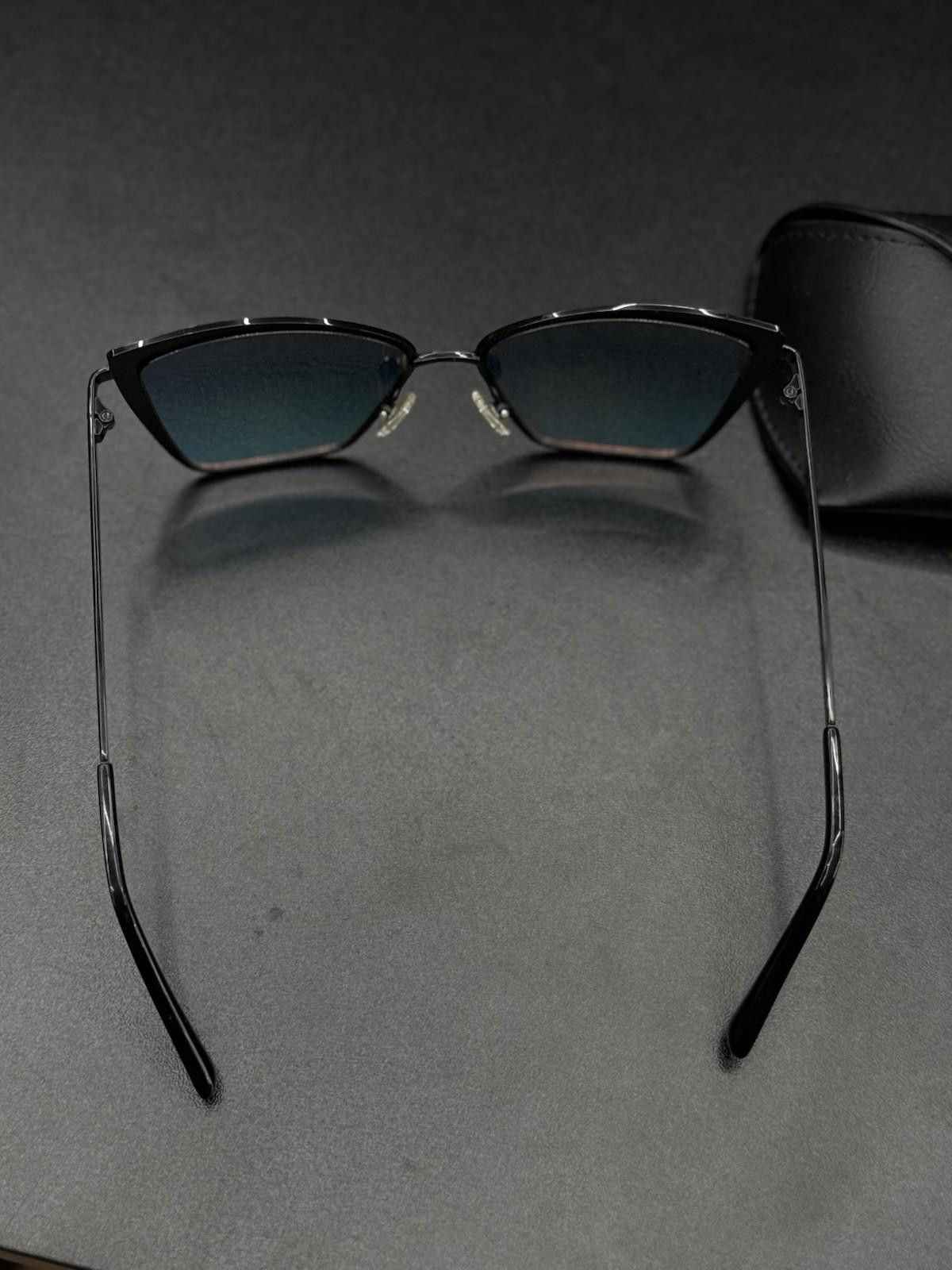 The Duffer of St.George DIFF Becky Black Aqua Lens Sunglasses Authentic Pre Owned Size ONE SIZE - 8 Thumbnail