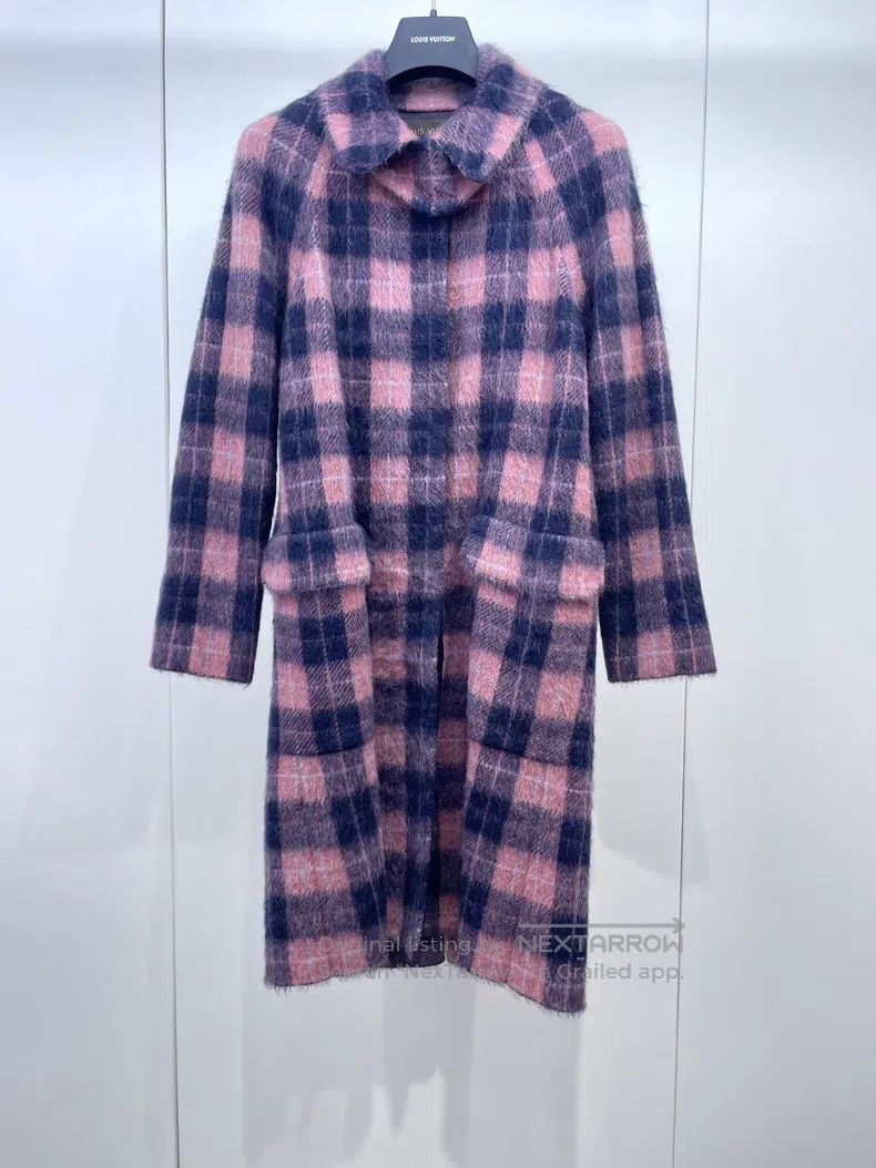 Louis Vuitton Louis Vuitton Wool Mohair Blend Plaid Coat Size M / US 6-8 / IT 42-44 - 1 Thumbnail