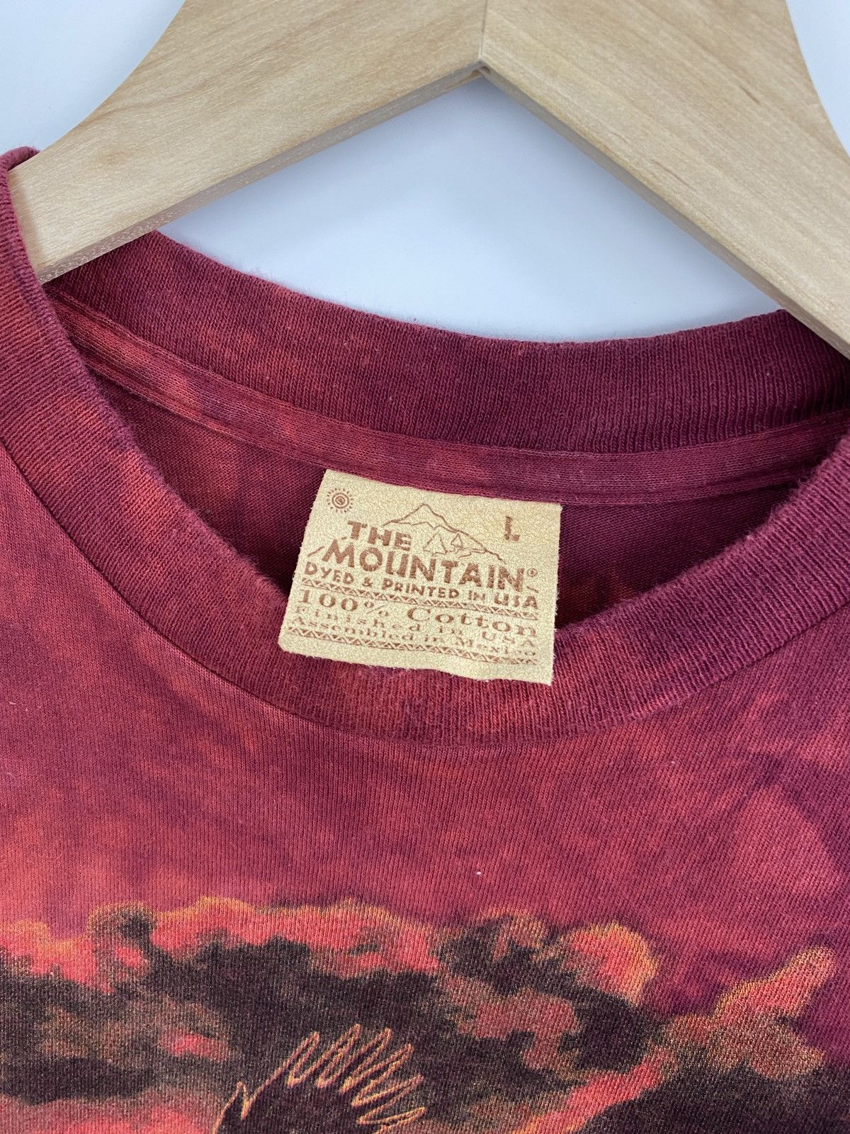 The Mountain 🇺🇸 Vintage 1997 Navajo Indian people Eagle the mountain tee Size US L / EU 52-54 / 3 - 5 Thumbnail
