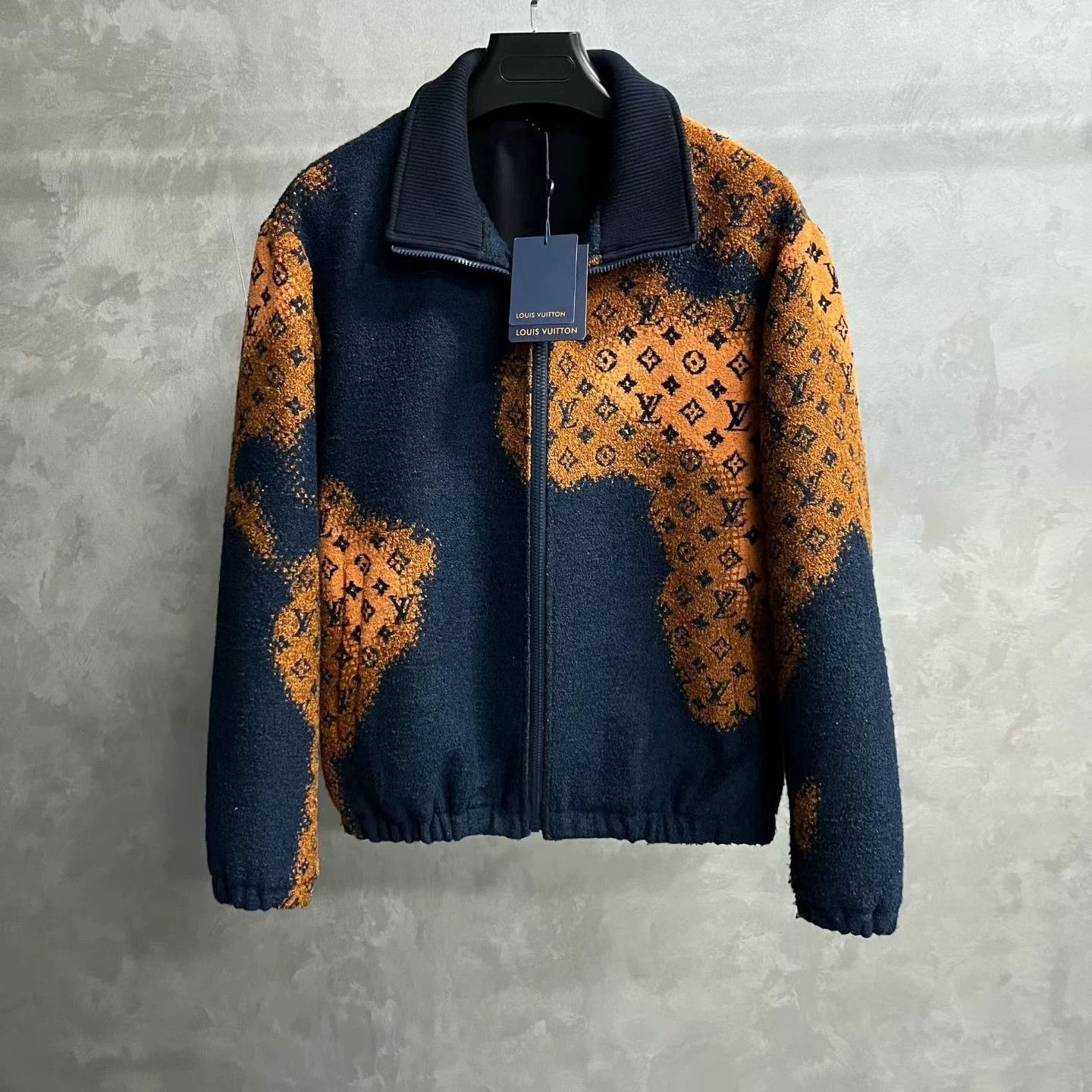 Louis Vuitton Louis Vuitton Blue Logo Print Jacket Size US M / EU 48-50 / 2 - 1 Thumbnail
