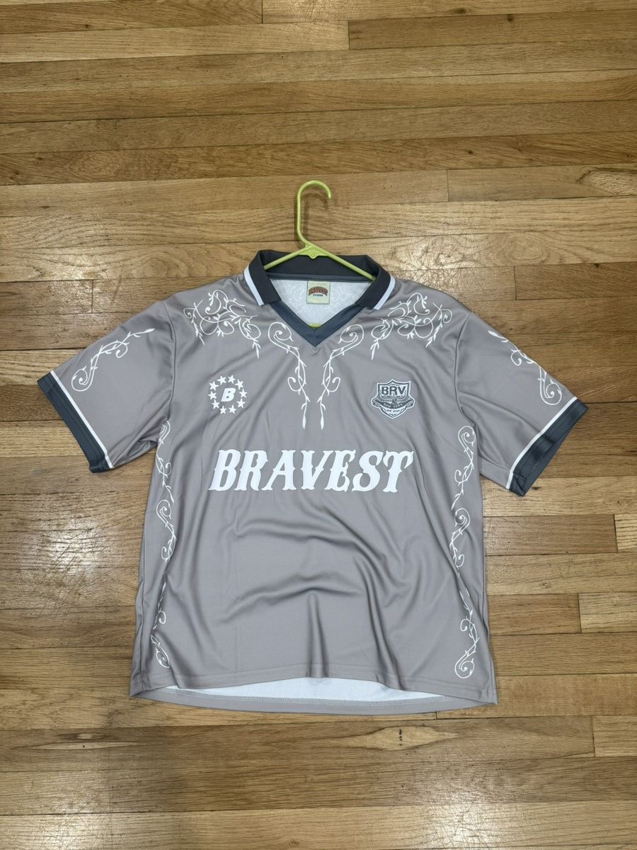 Bravest Studios Bravest studios soccer jersey Size US M / EU 48-50 / 2 - 1 Thumbnail