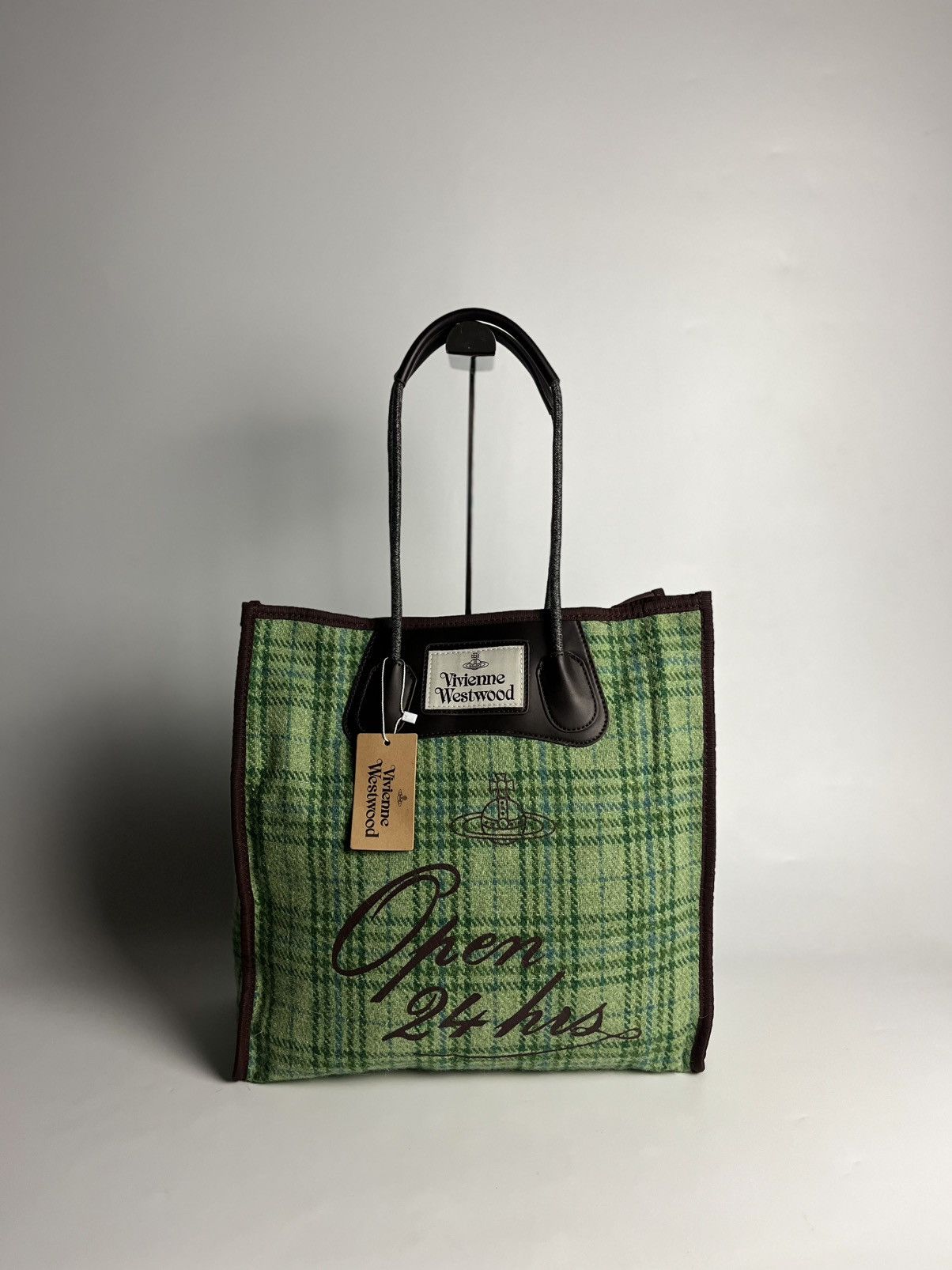 レア　Vivienne Westwood 　Harris Tweed バッグ VIVIENNE WESTWOOD Heather Harris Tweed Tartan Shoulder Bag