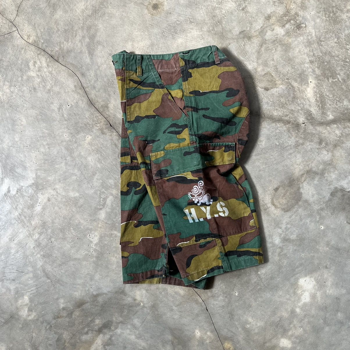 Hysteric Glamour Hysteric Mini Camo Fatigue Cargo Short Pants Size US 29 - 1 Thumbnail