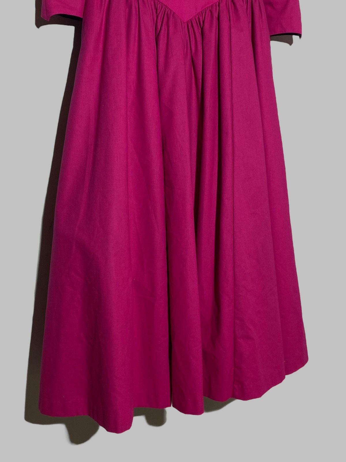 Laura Ashley Vintage 70s 80s Laura Ashley Deep Pink Puff Sleeve Dress Size M / US 6-8 / IT 42-44 - 8 Thumbnail