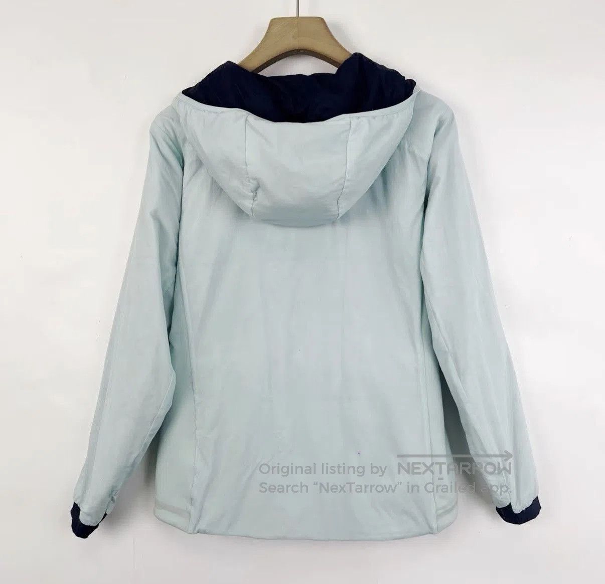 Arc'teryx Blue Lightweight Hooded Jacket Size S. Size US S / EU 44-46 / 1 - 2 Thumbnail