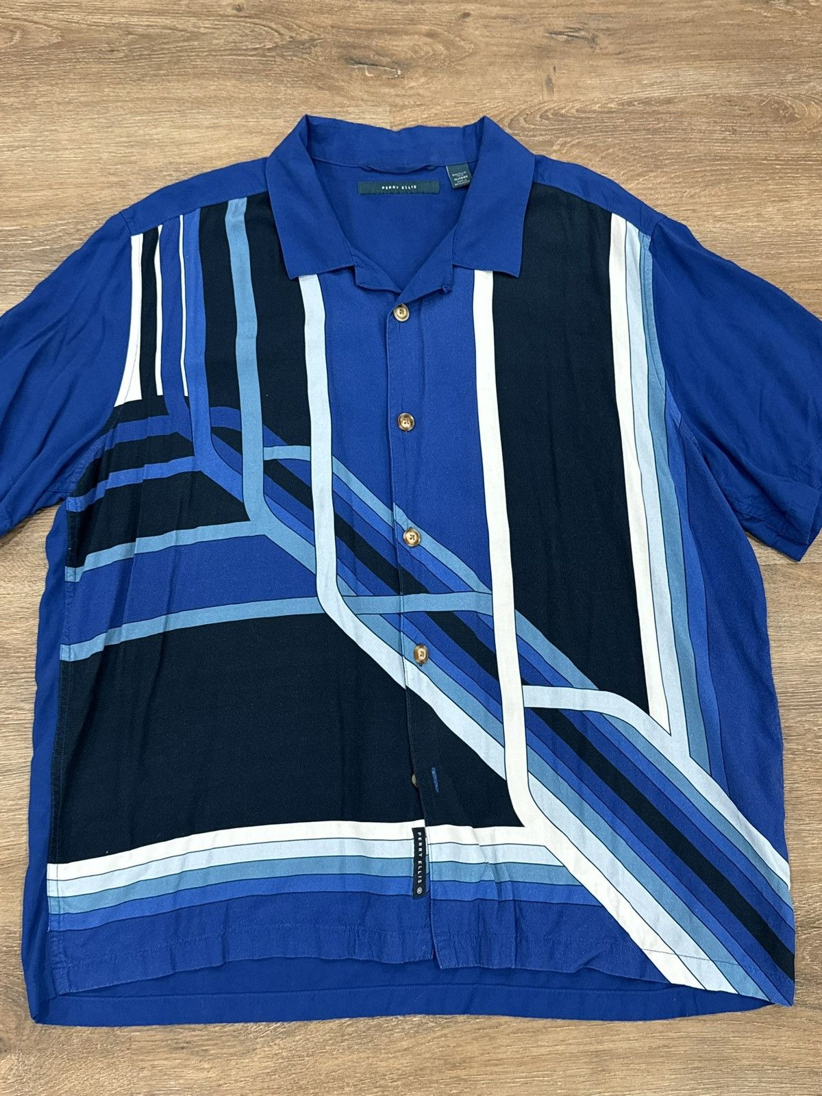 Perry Ellis Perry Ellis Button up Short Sleeve Shirt Size US XL / EU 56 / 4 - 2 Thumbnail