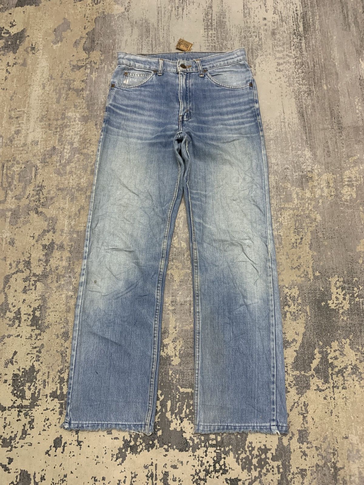 Vintage Vintage Levi’s 515 Orange Tab Denim Jeans Size US 29 - 1 Thumbnail
