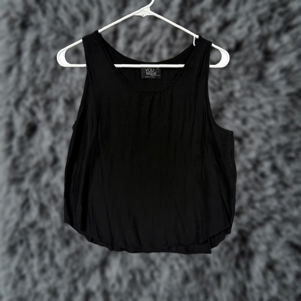 Vintage VINTAGE Younique Tank Top M Black Women Sleeveless Scoop Neck Basic Casual Layering 90s Y2K Minimalist Goth Grunge Size M / US 6-8 / IT 42-44 - 1 Thumbnail
