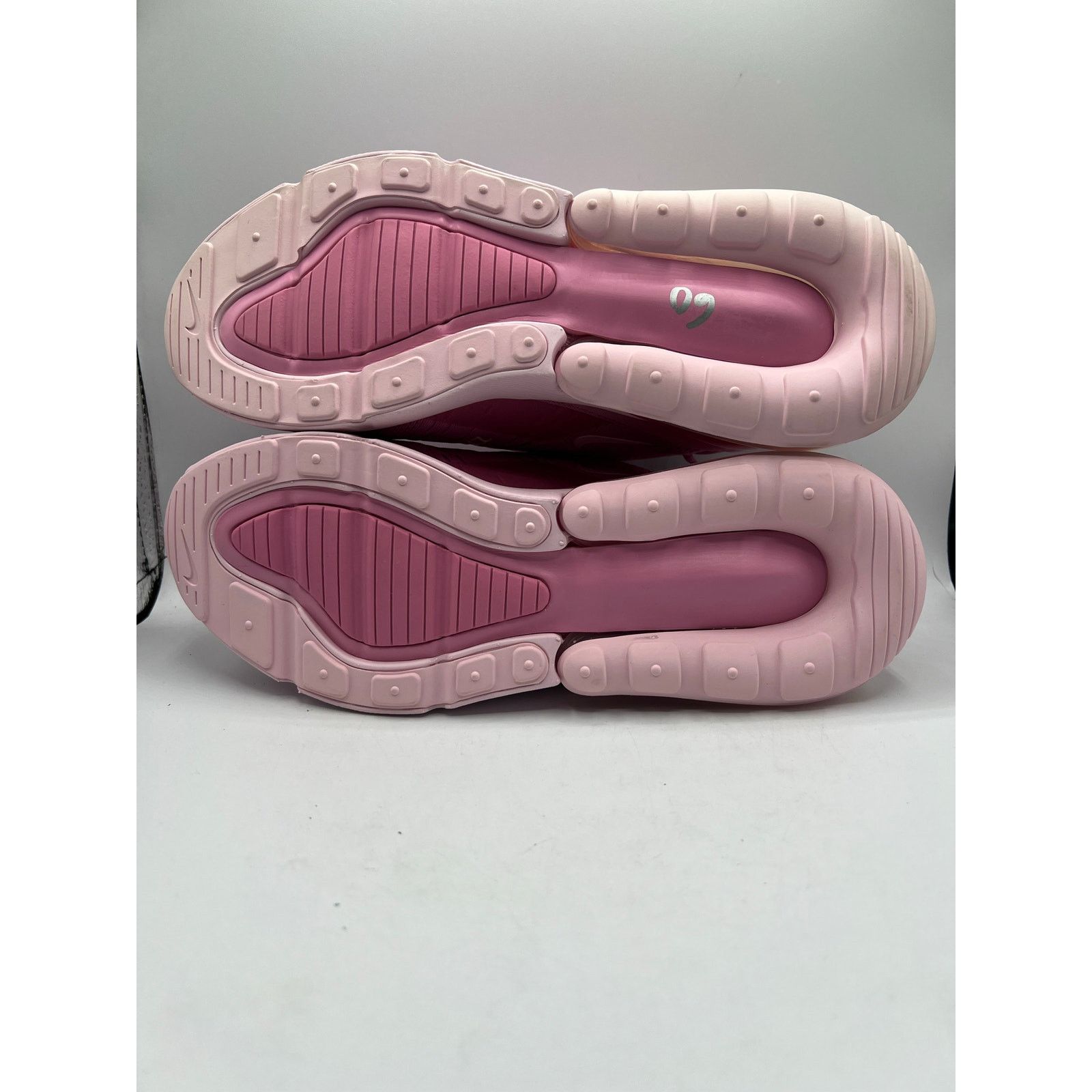 Nike Nike Air Max 270 GS “Pink Foam” size 6.5Y Size US 6.5 / IT 36.5 - 5 Thumbnail