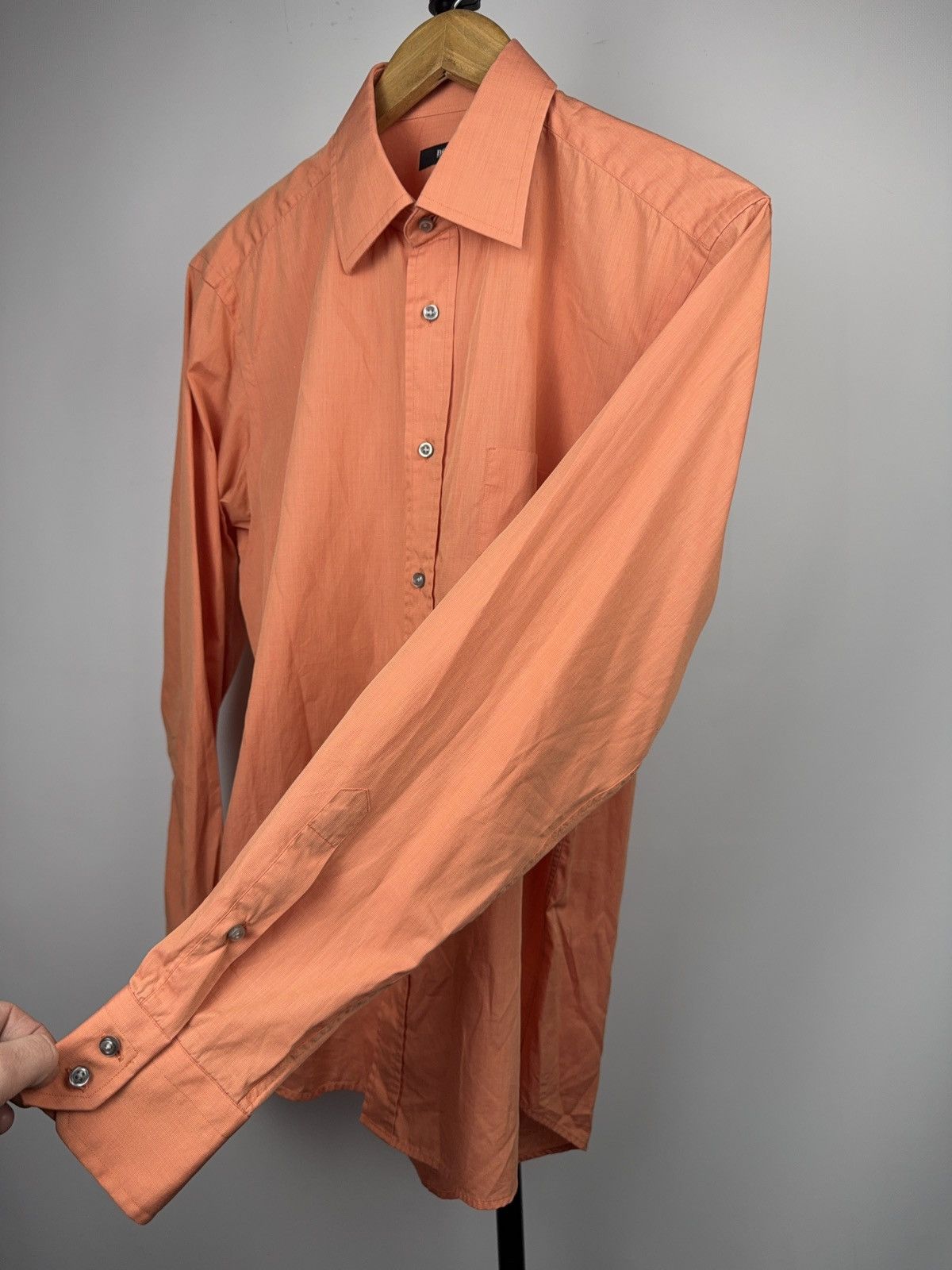 Hugo Boss Luxury Hugo Boss Orange Dress Shirt Slim Fit Italian Fabric Size US L / EU 52-54 / 3 - 6 Thumbnail