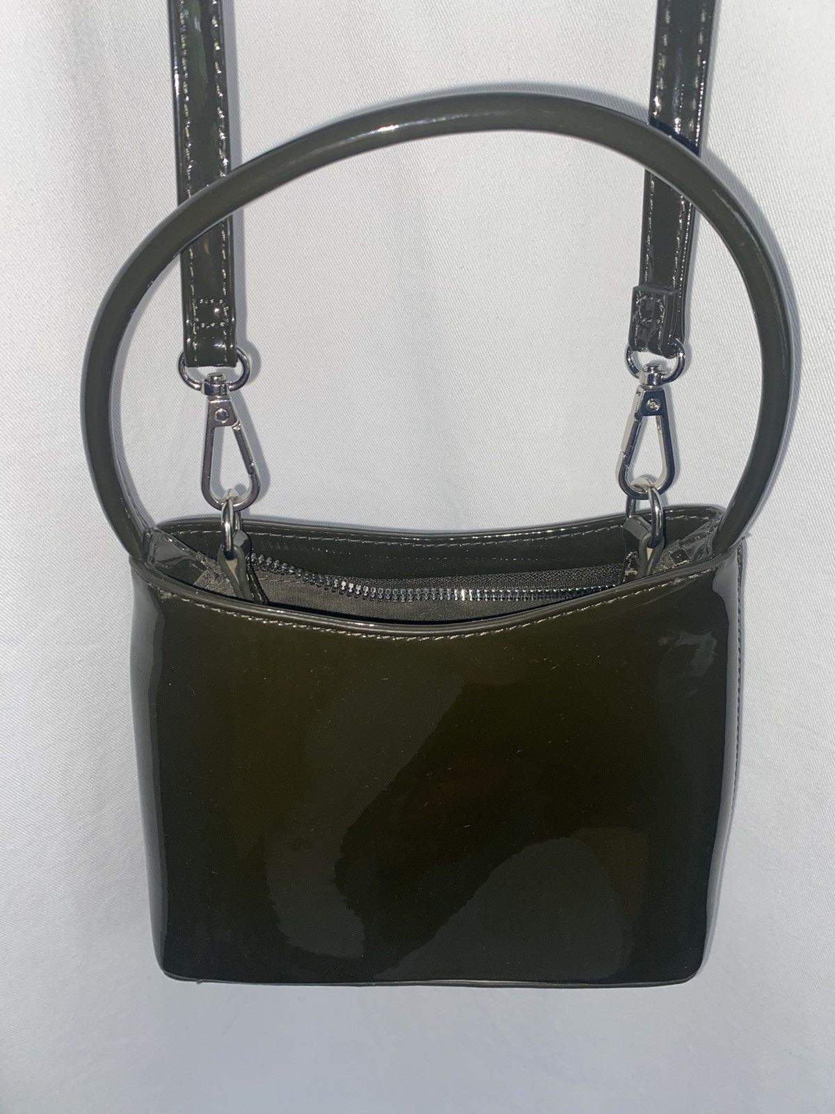 Cotton On Green patent shoulder bag Size ONE SIZE - 1 Thumbnail