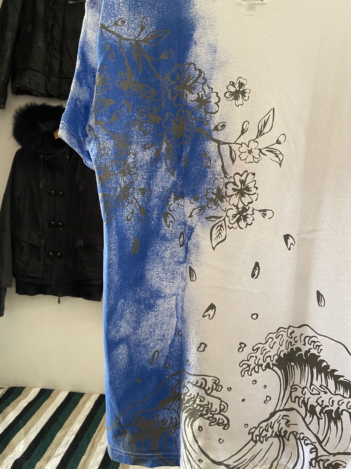 Hysteric Glamour Japnese Culture and Wave AOP Tee RARE Size US M / EU 48-50 / 2 - 14 Thumbnail