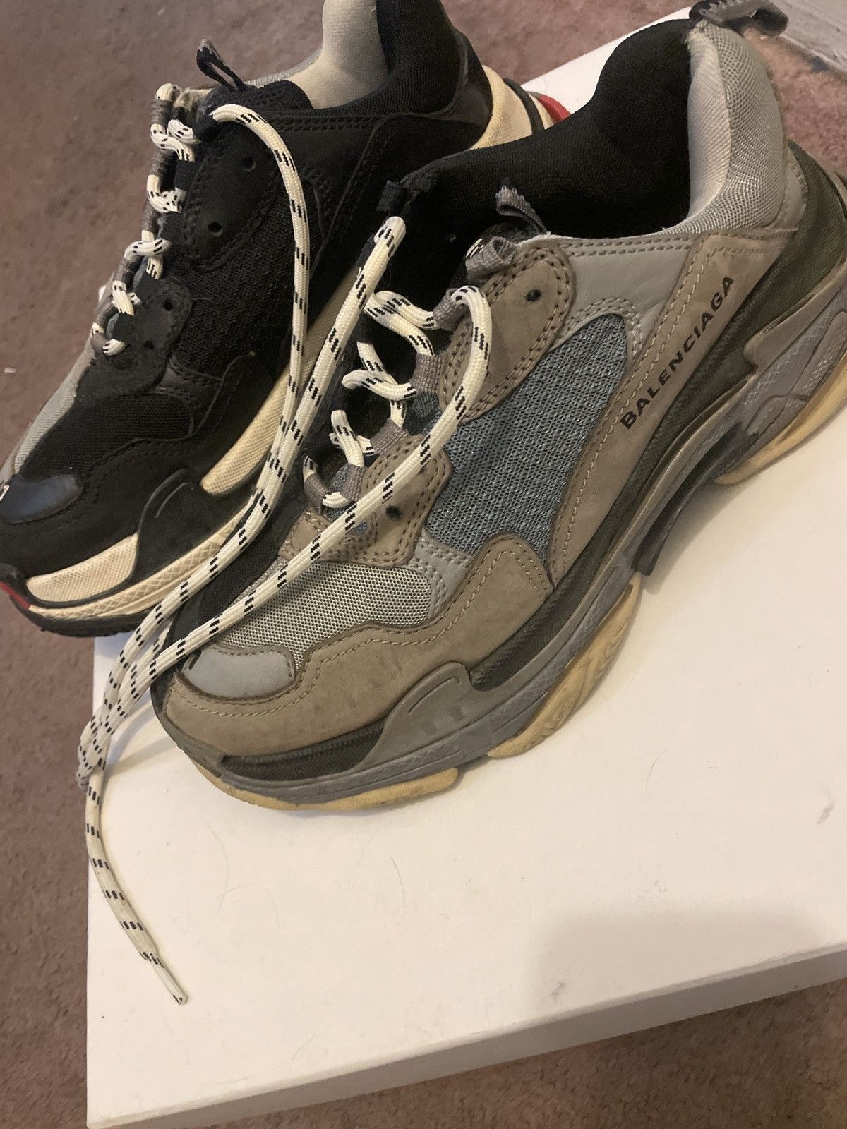 Balenciaga Balenciaga Triple S sneakers Size US 8 / EU 41 - 1 Thumbnail