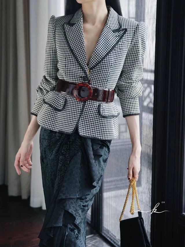 Yves Saint Laurent YSL Vintage Tom Ford Black White Houndstooth Blazer F38 Size XS / US 0-2 / IT 36-38 - 3 Thumbnail