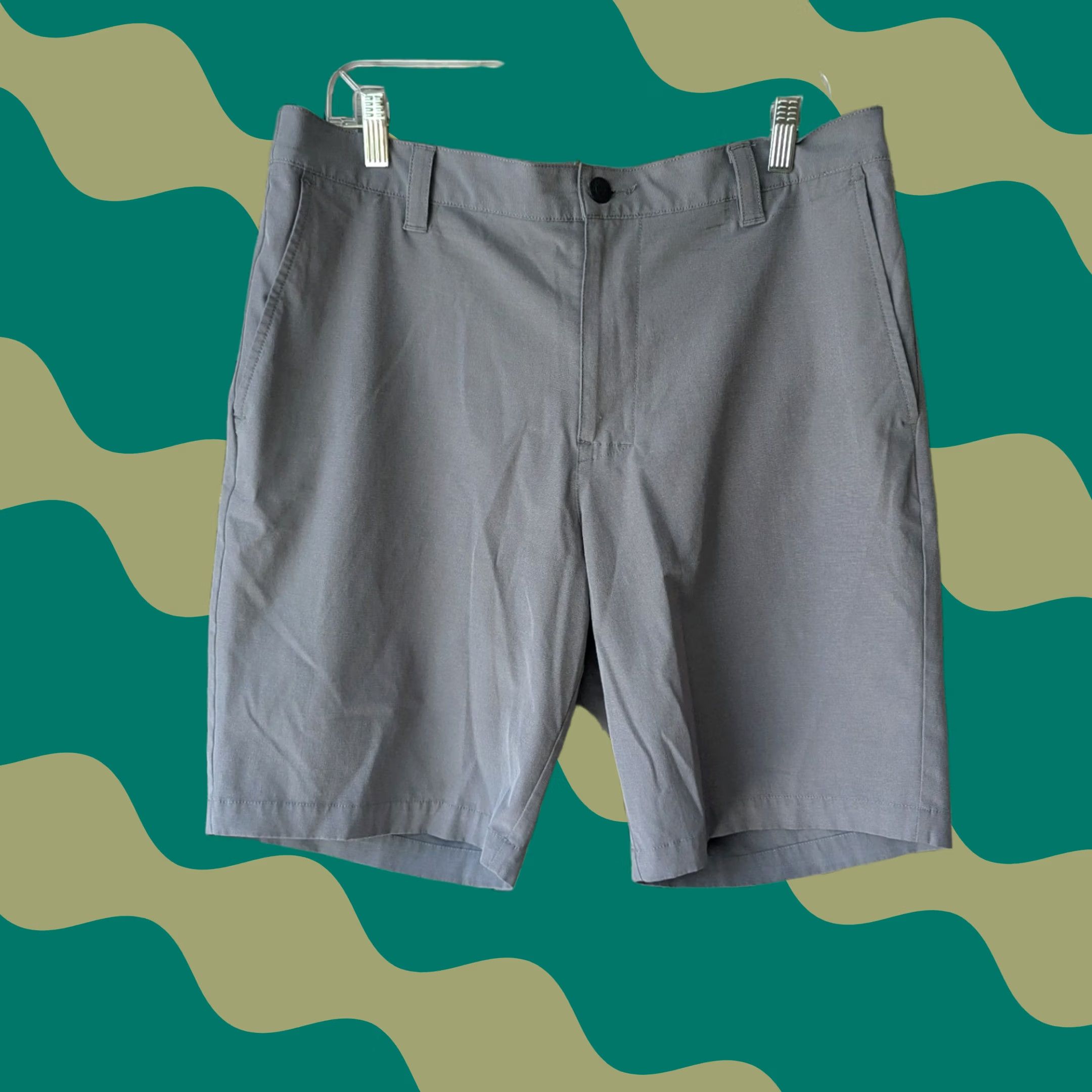 Banana Republic Banana Republic Core Temp Shorts Gray Mens 36 Chino Flat Front Zip Pocket Pockets Stretch Lightweight Breathable Athletic Travel Casual Modern Size US 36 / EU 52 - 1 Thumbnail