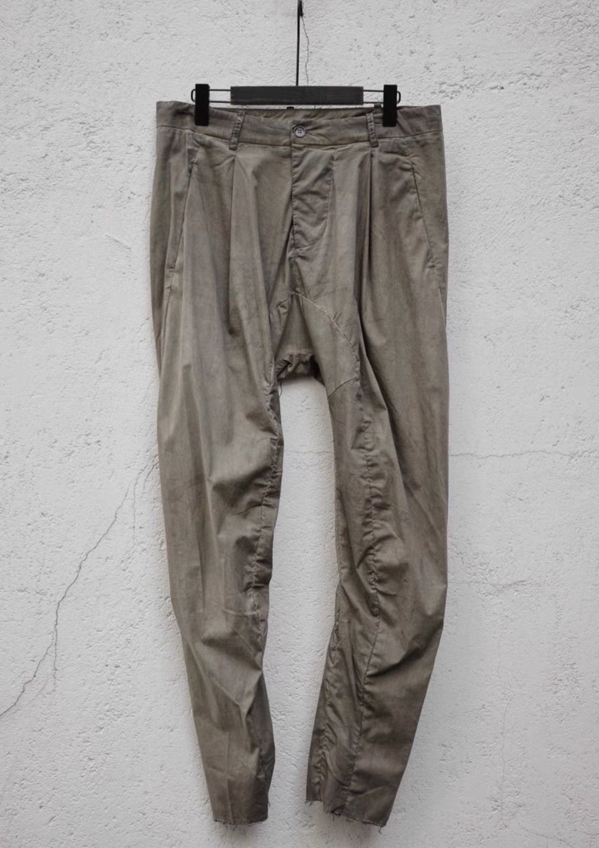 Masnada Masnada 25SS Ergonomic Tapered Cuff Pants – Grey-Green Size US 34 / EU 50 - 1 Thumbnail