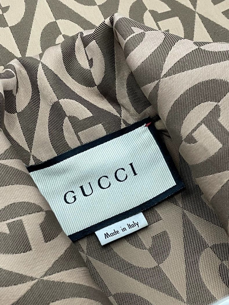 Gucci Gucci Full logo zipper jacket Size US XS / EU 42 / 0 - 4 Thumbnail