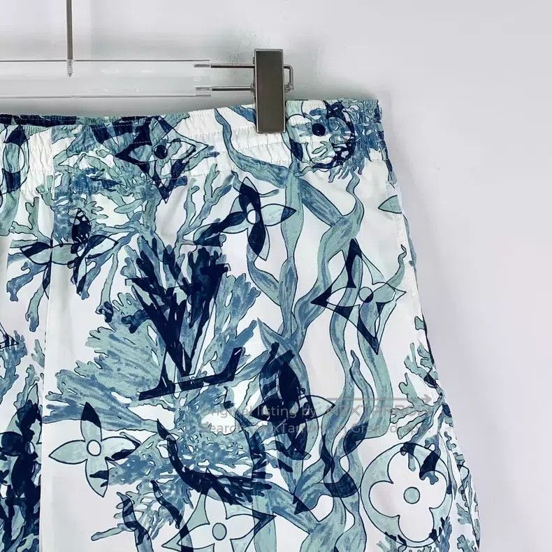 Louis Vuitton Louis Vuitton size xl 23 blue presbyopic water grass print Size US 30 / EU 46 - 3 Thumbnail