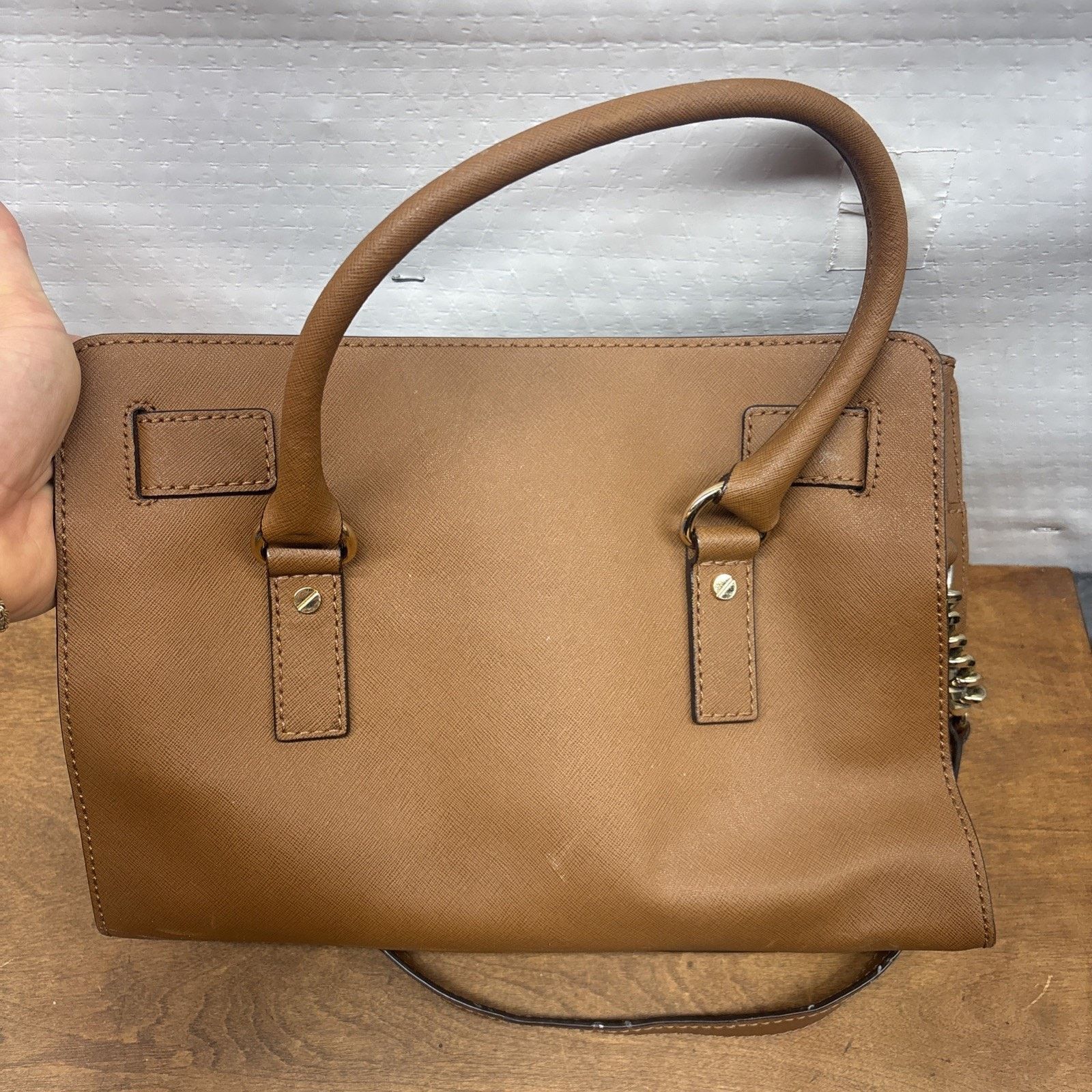Michael Kors Michael Kors Hamilton Saffiano Leather Medium Handbag Size ONE SIZE - 2 Thumbnail