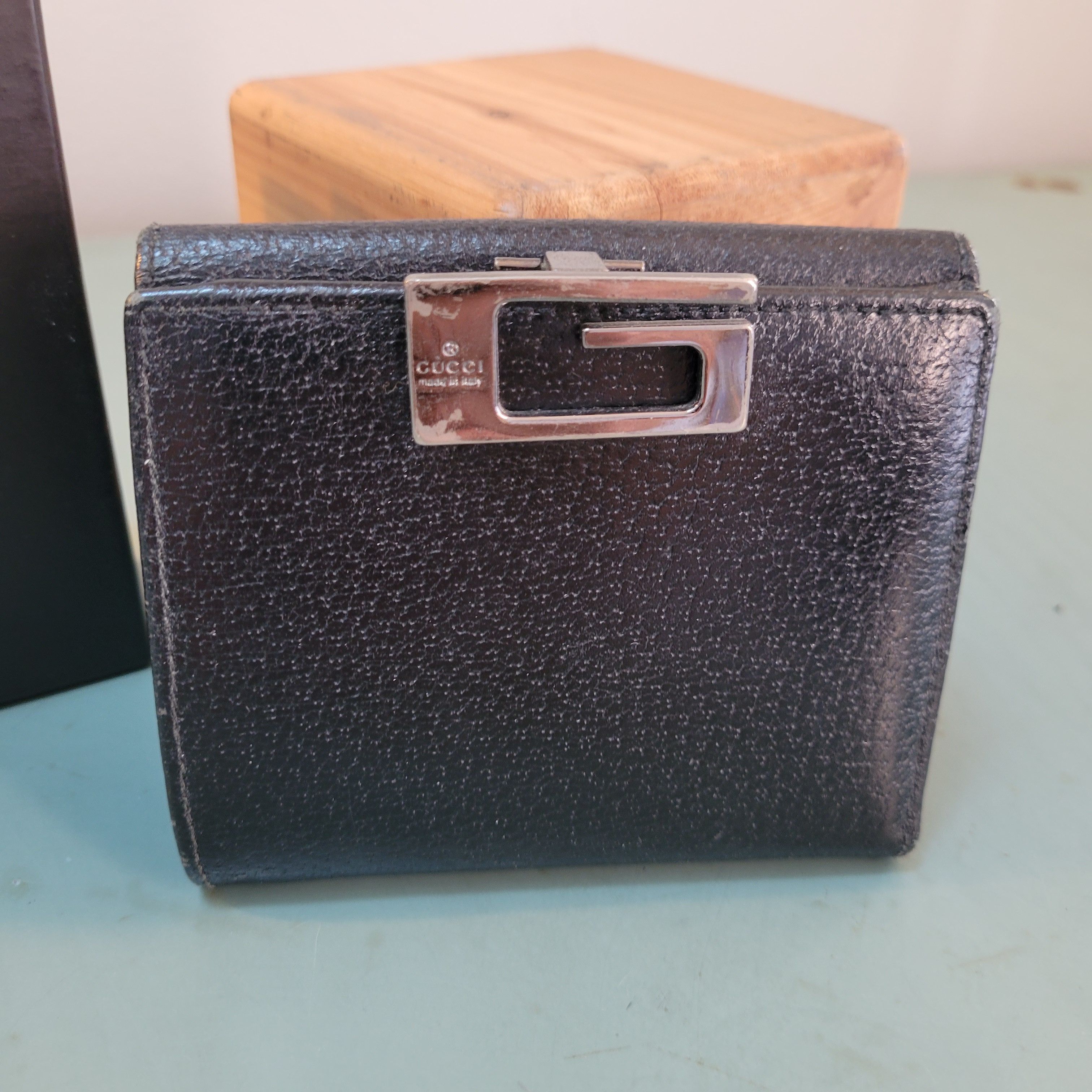 Gucci Gucci Unisex Compact Style Leather Wallet Size ONE SIZE - 2 Thumbnail