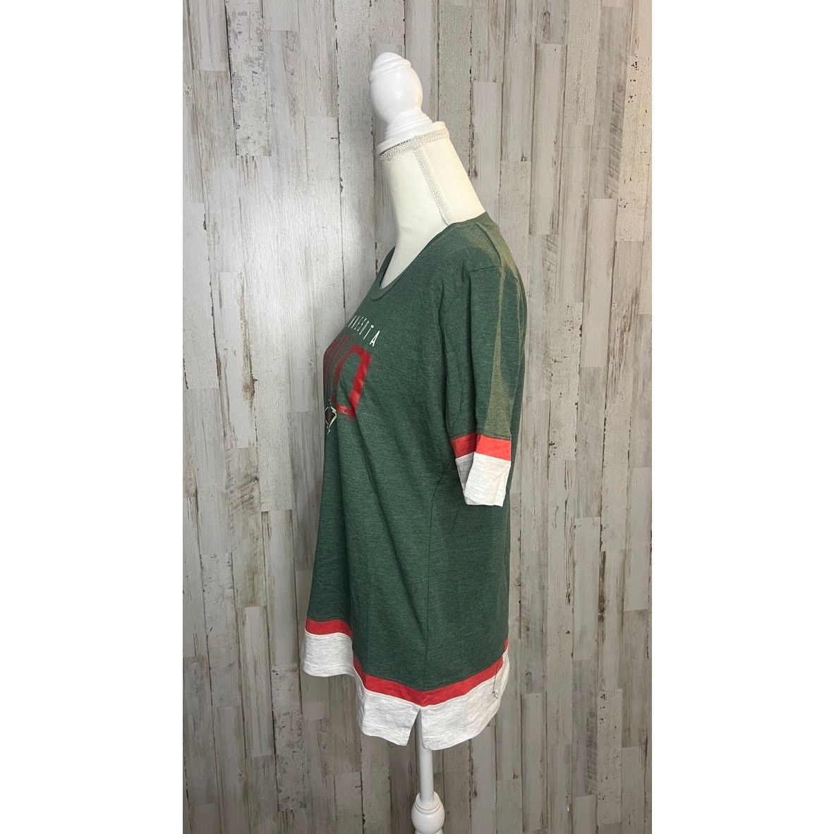 NHL NWT Minnesota Wild Women's Medium Green Short Sleeve T-Shirt Size M / US 6-8 / IT 42-44 - 5 Thumbnail